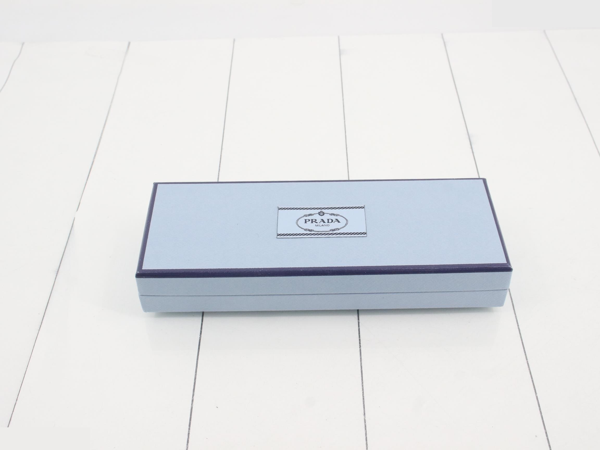 Other lines: Small items, accessories, scarves — view 4