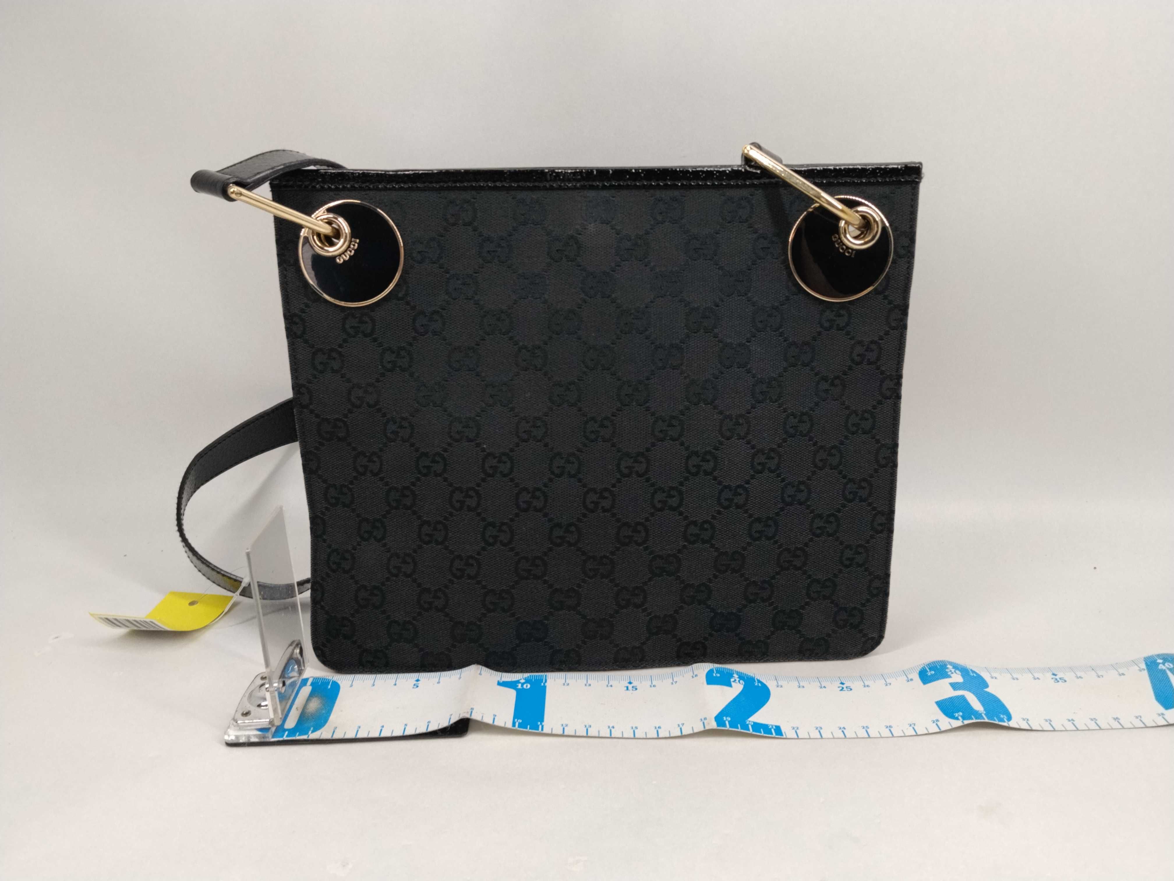 GG Canvas 120341 Shoulder Bag — view 2