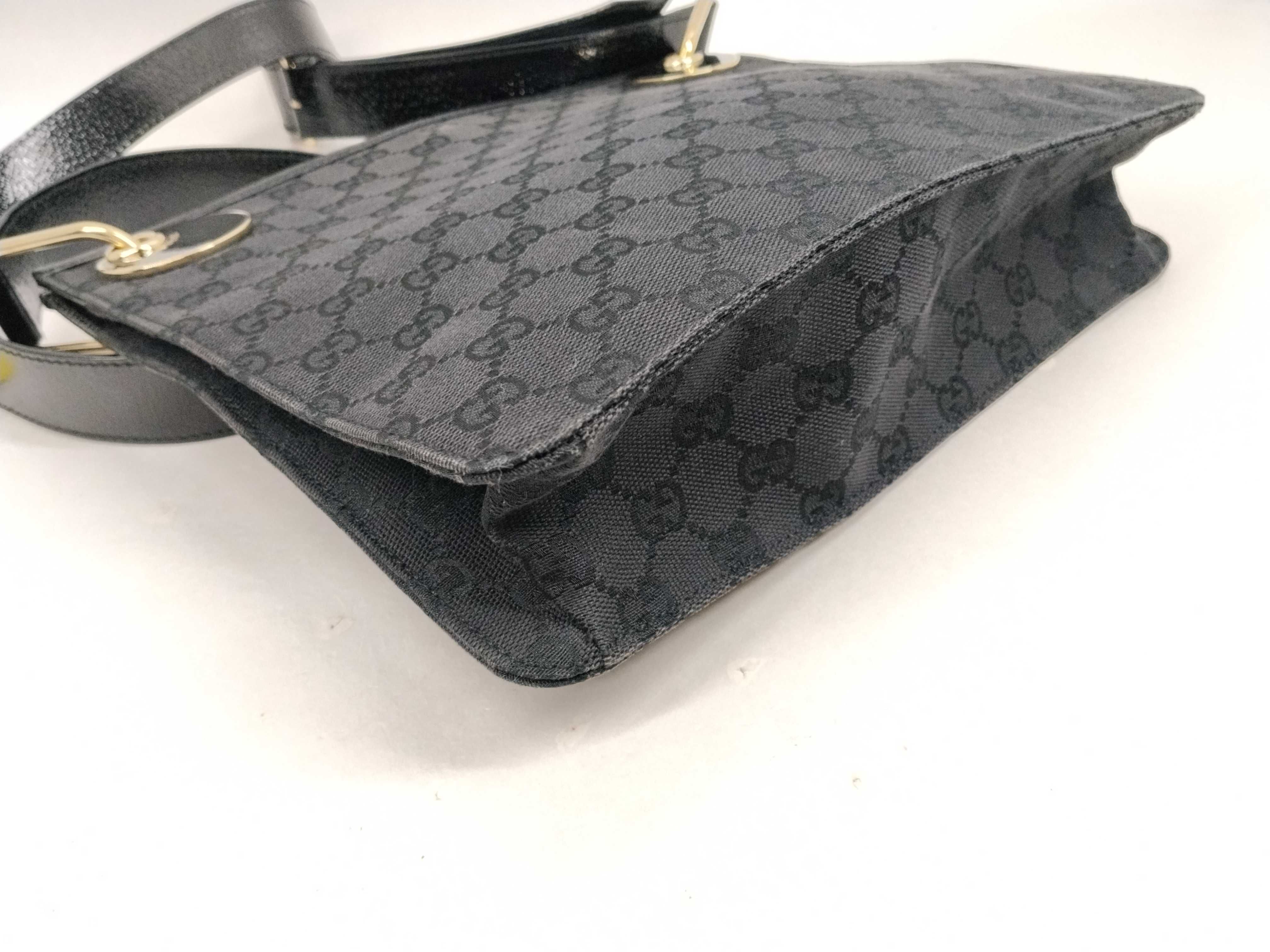 GG Canvas 120341 Shoulder Bag — view 4
