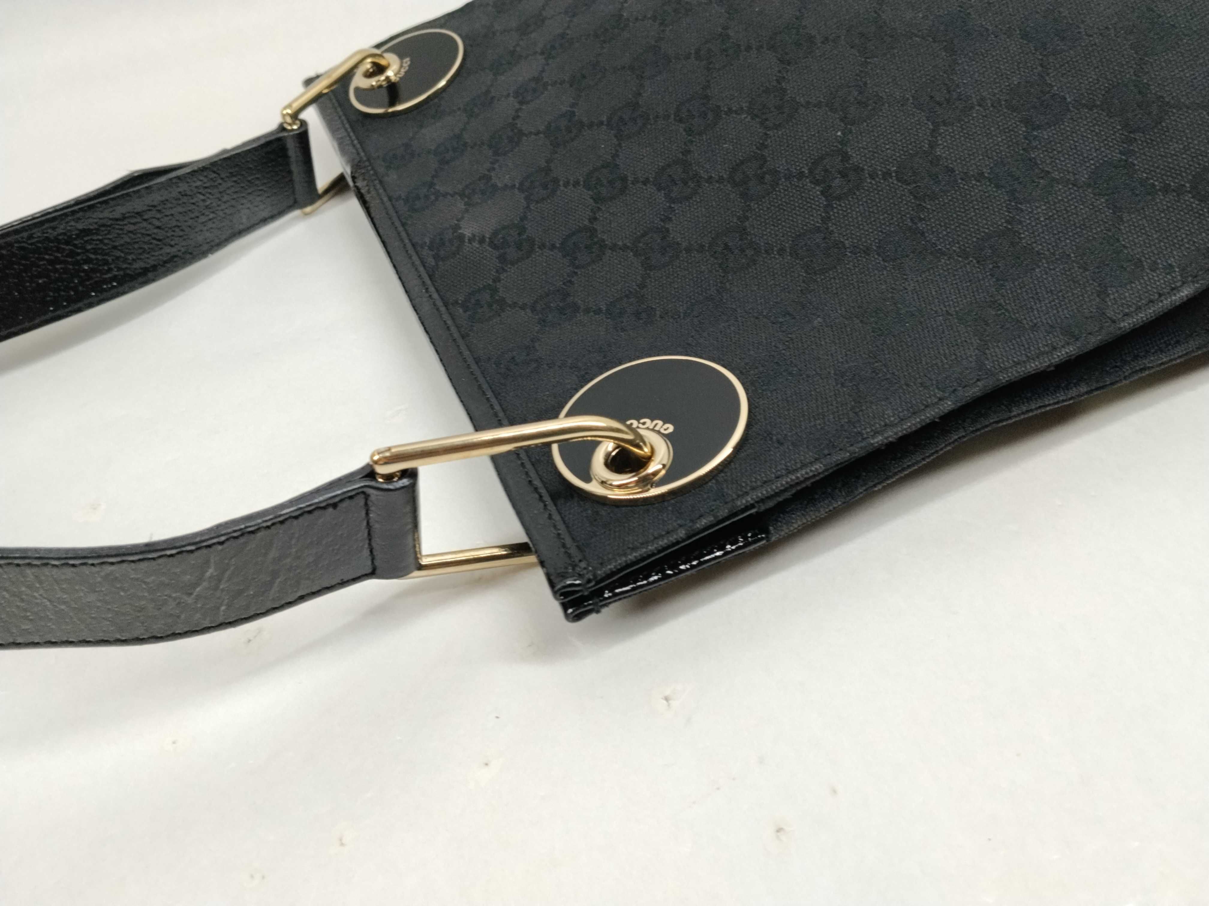 GG Canvas 120341 Shoulder Bag — view 5