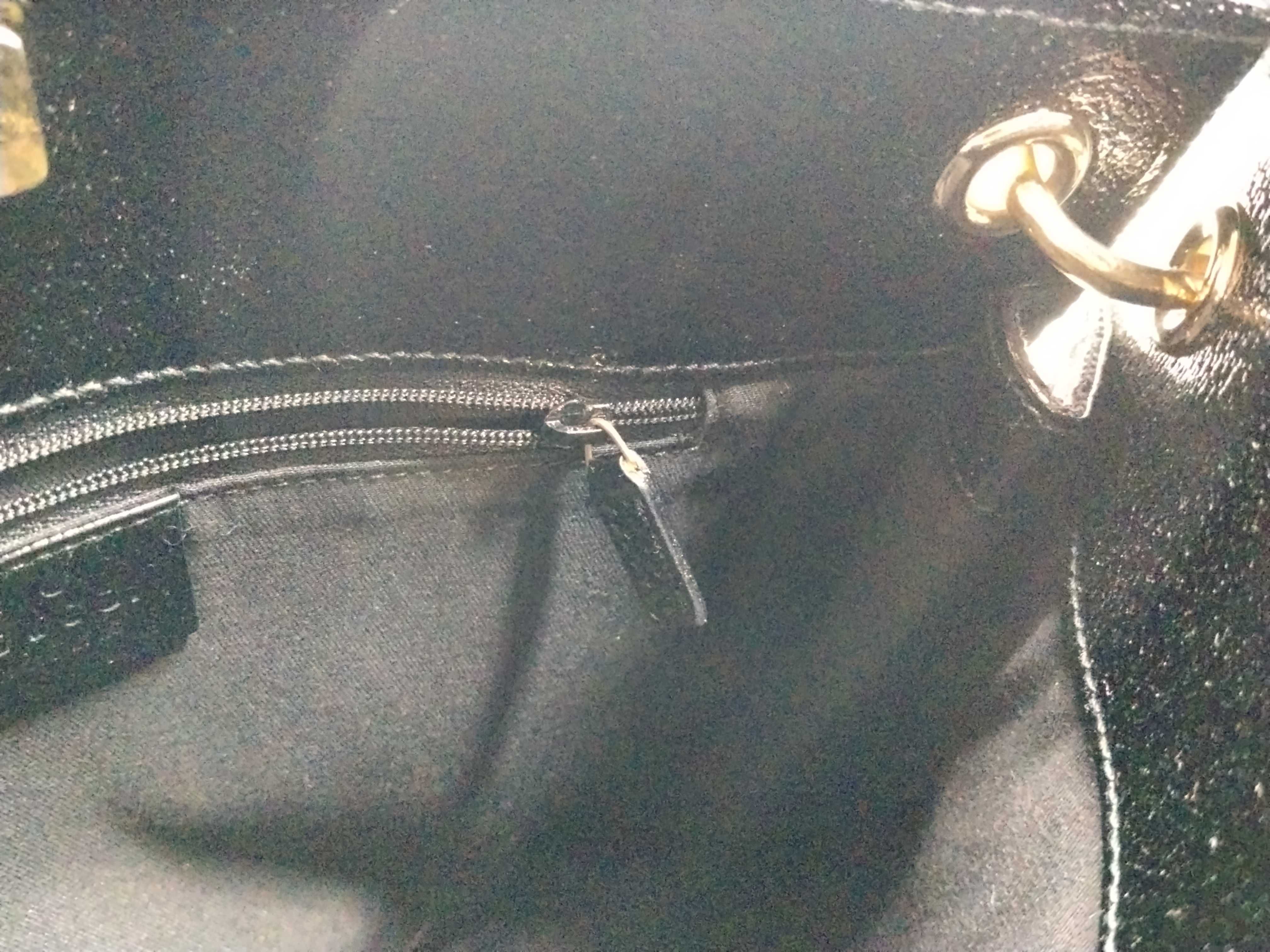 GG Canvas 120341 Shoulder Bag — view 10