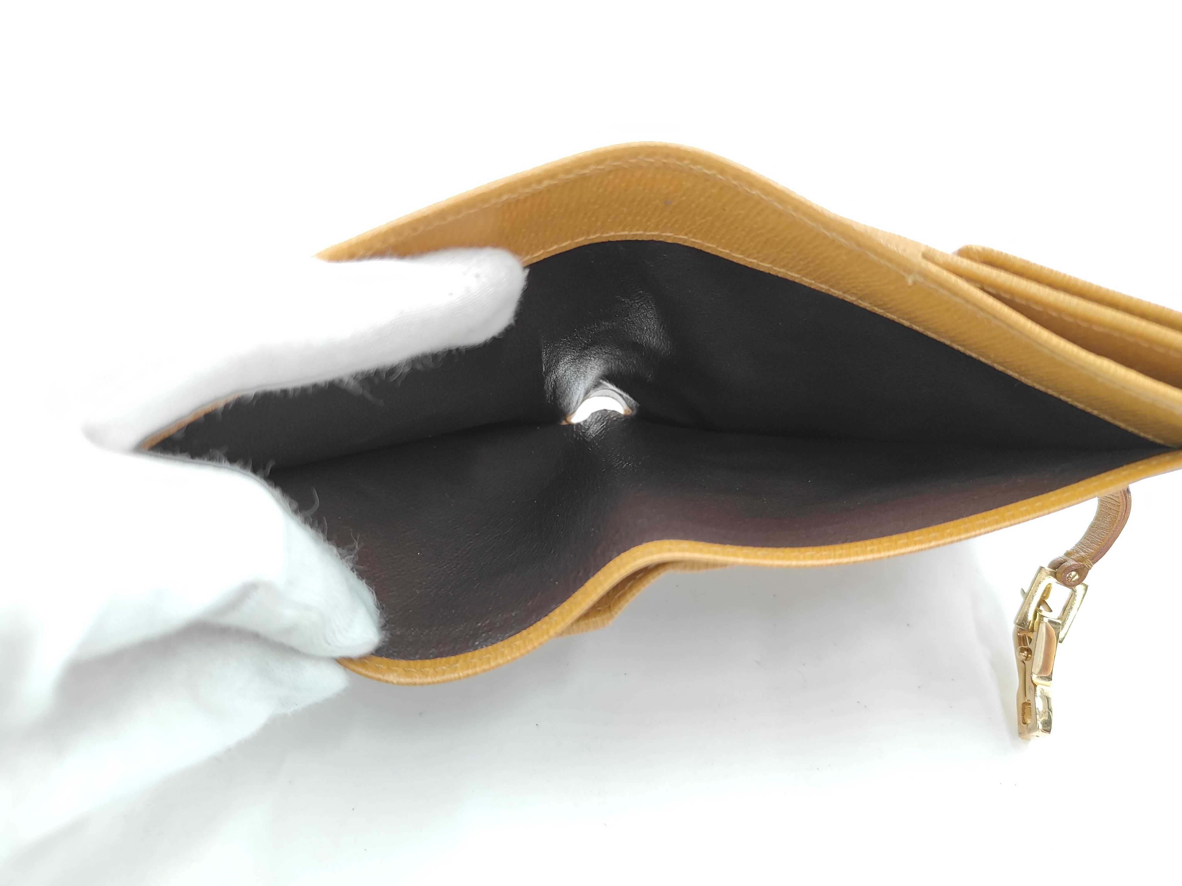 wallet — view 11