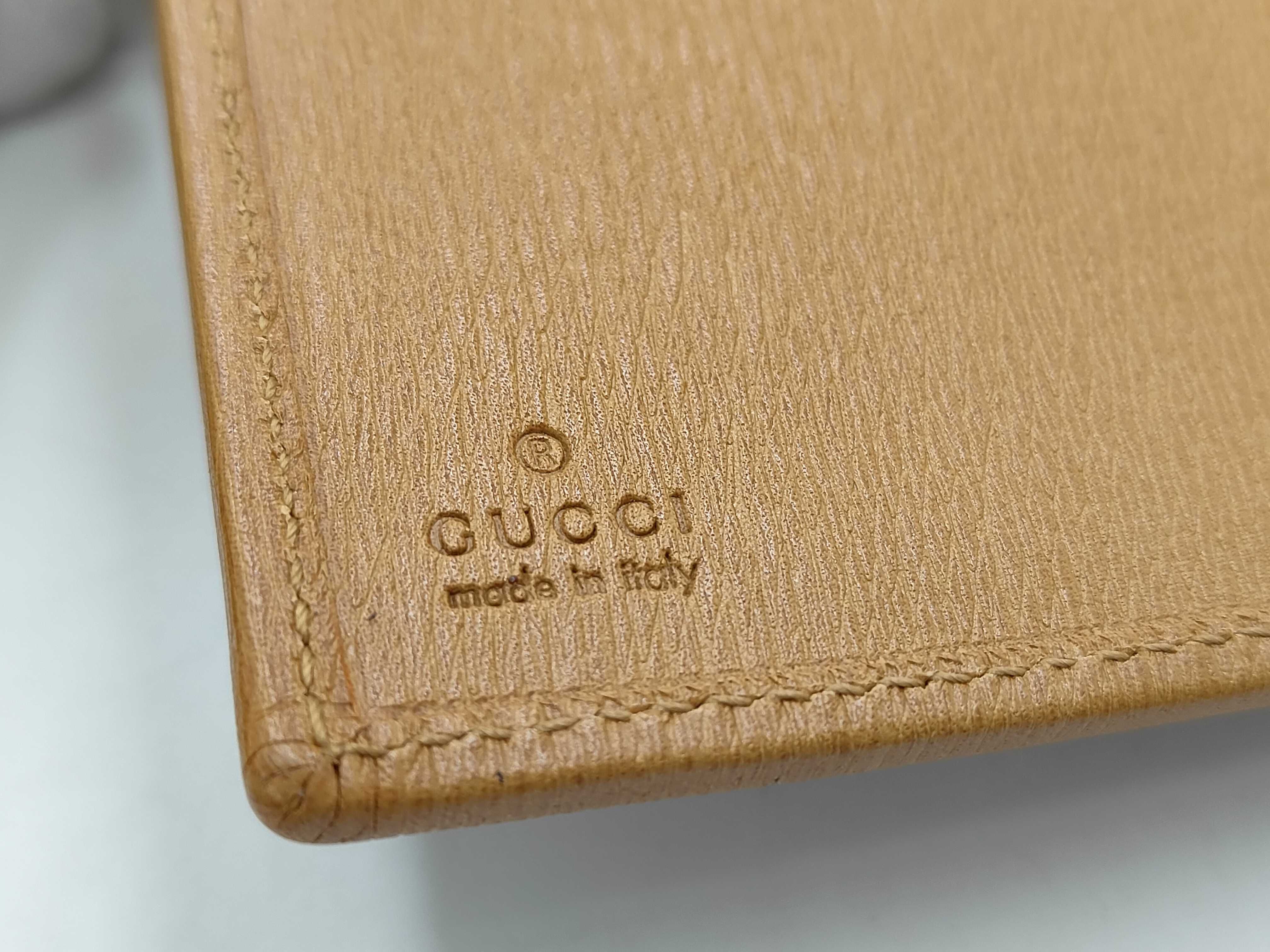 wallet — view 10