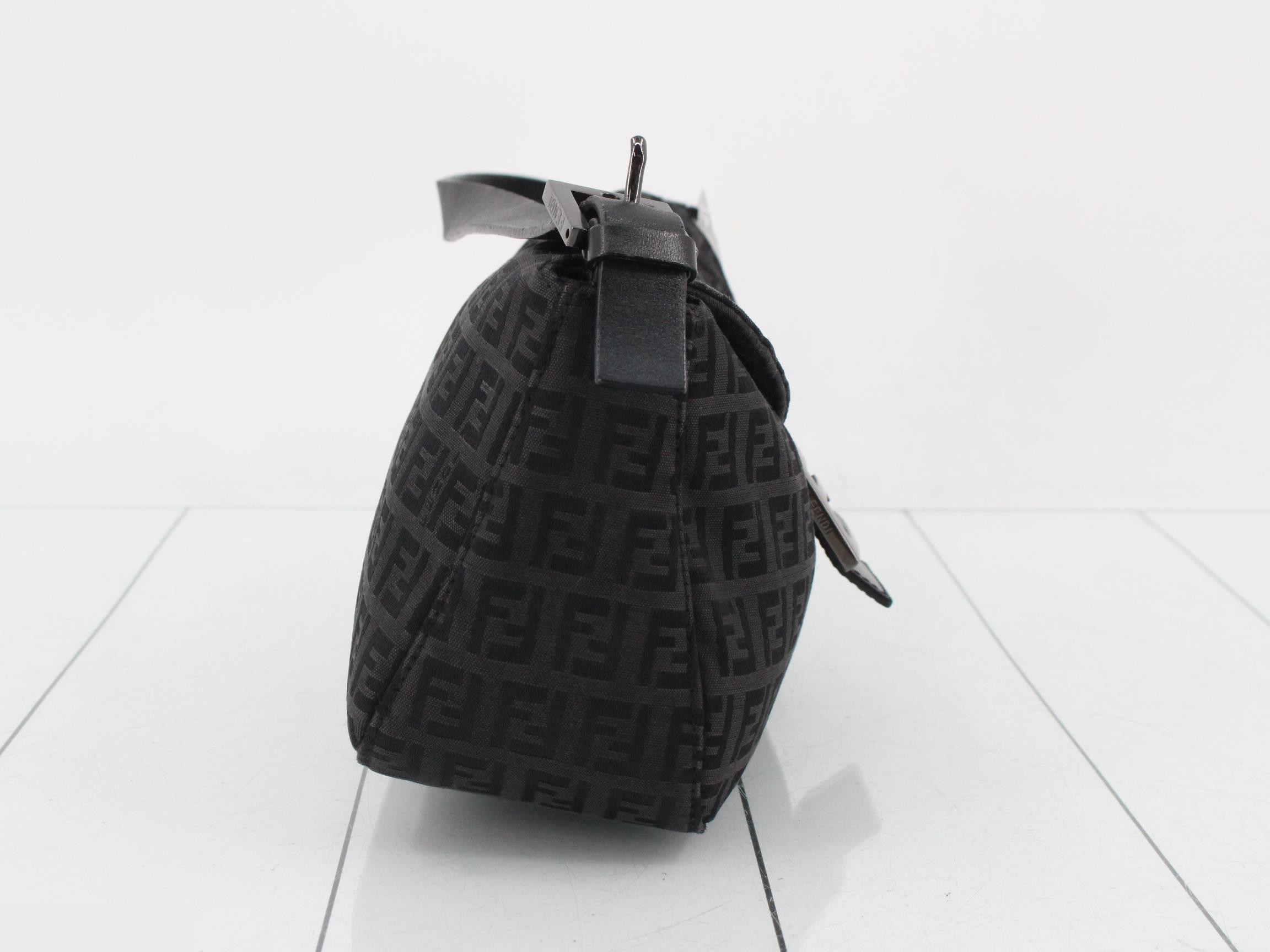 ZUCCA Mamma Bucket Shoulder Bag — view 4