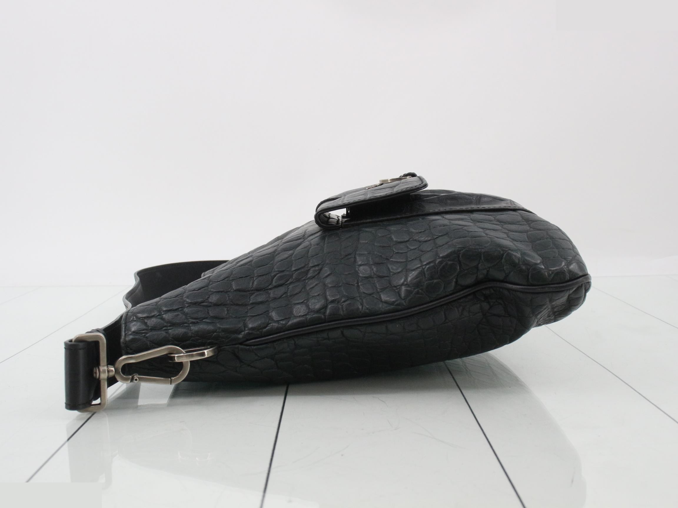 Embossed shoulder bag — view 4