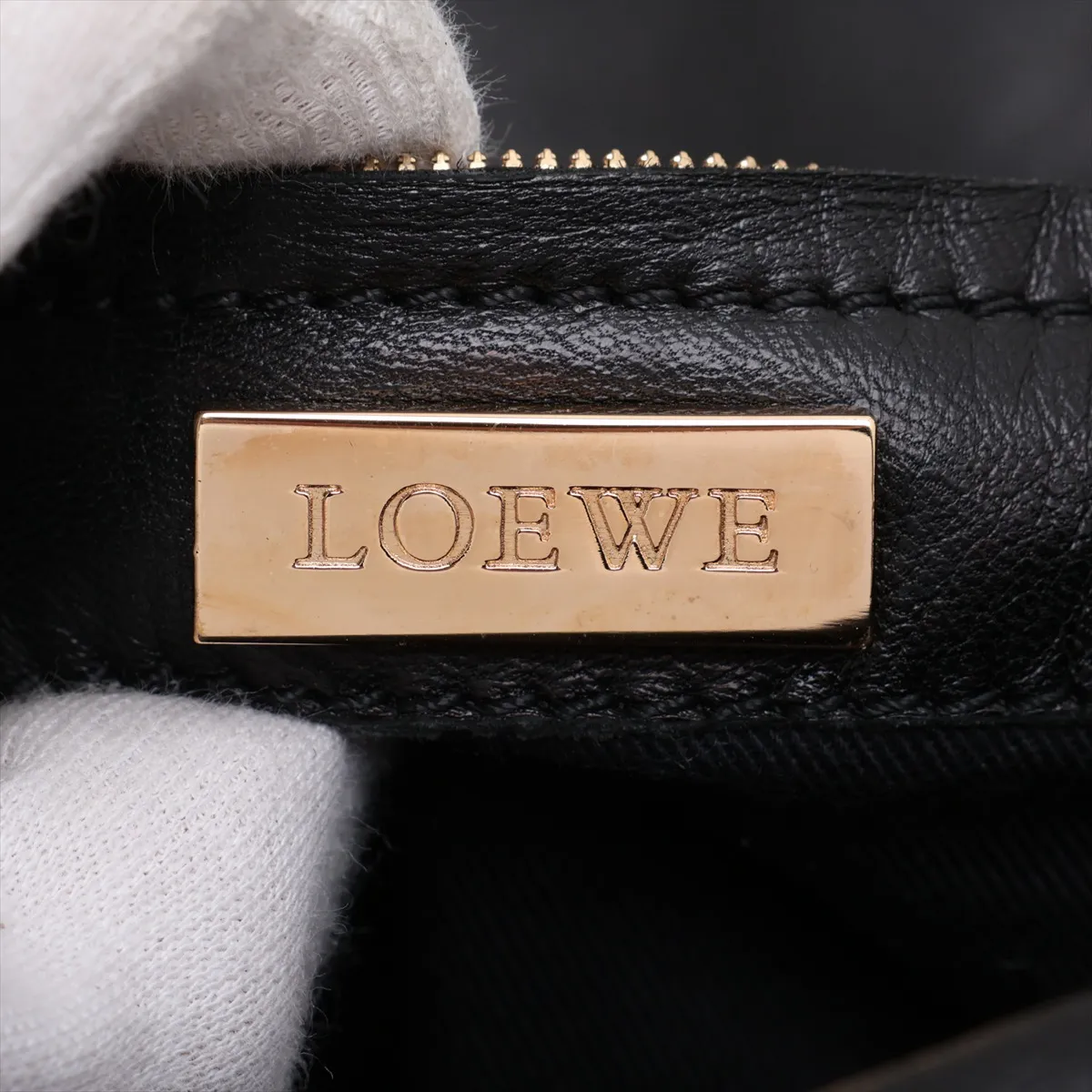 Anagram Leather Shoulder Bag, Black — view 11