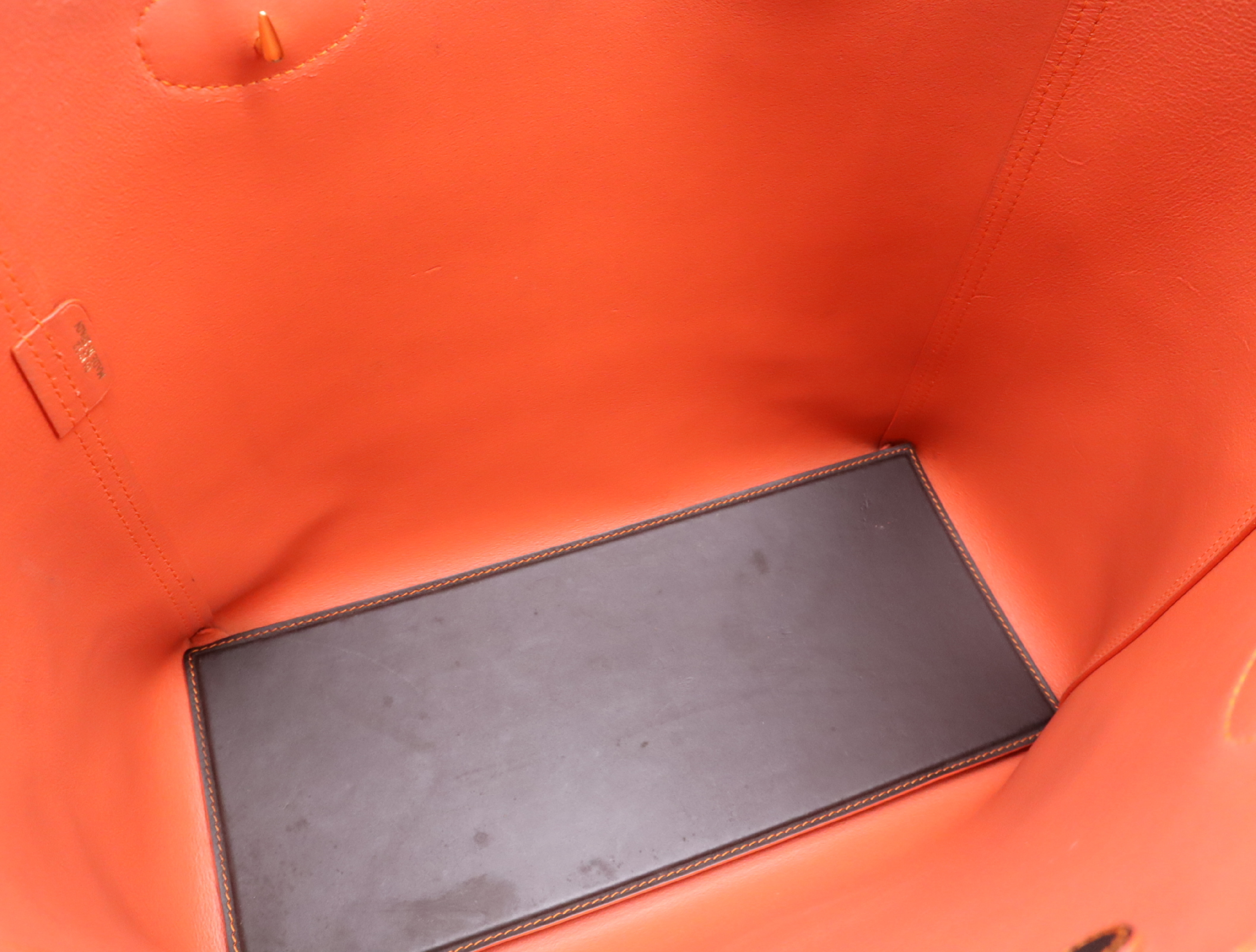 364.71.G60 Leather Leo Tote Bag, Brown/Orange, Gold Hardware, with Pouch. — view 14