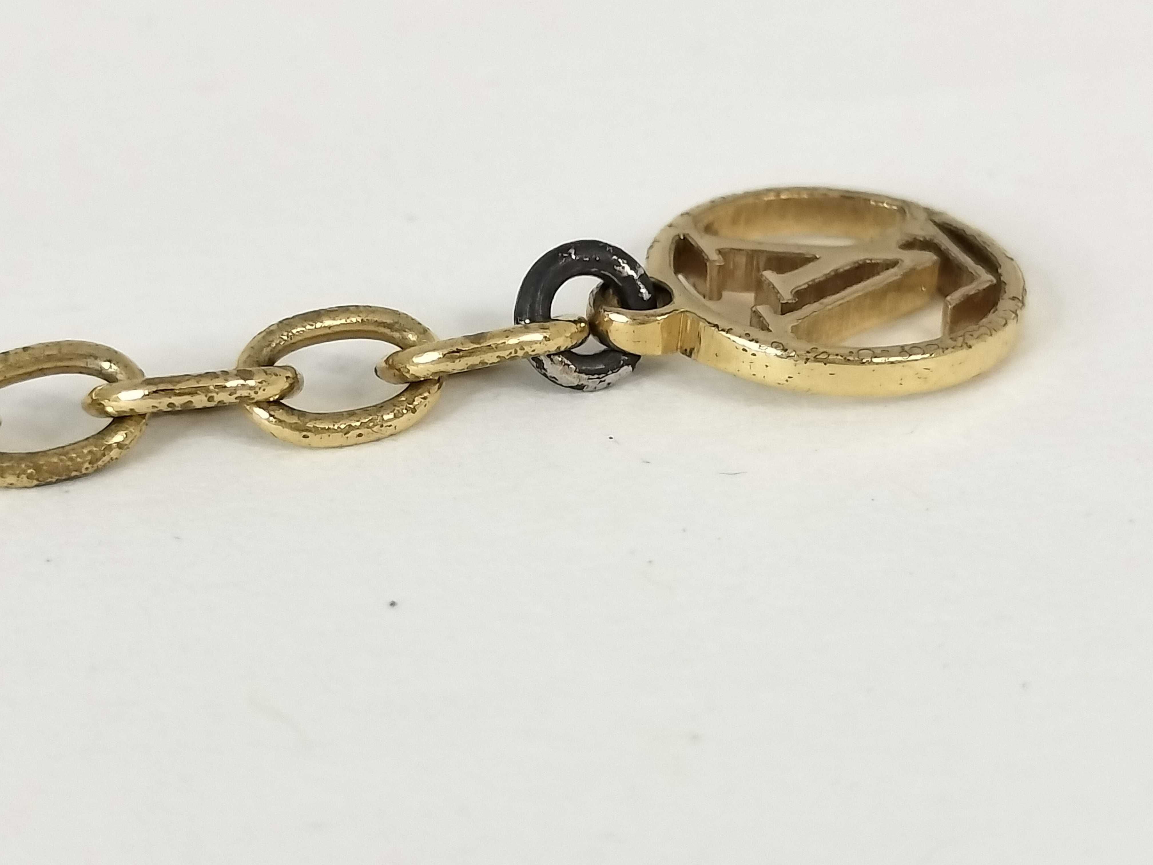 Essential V Gold Necklace — view 8