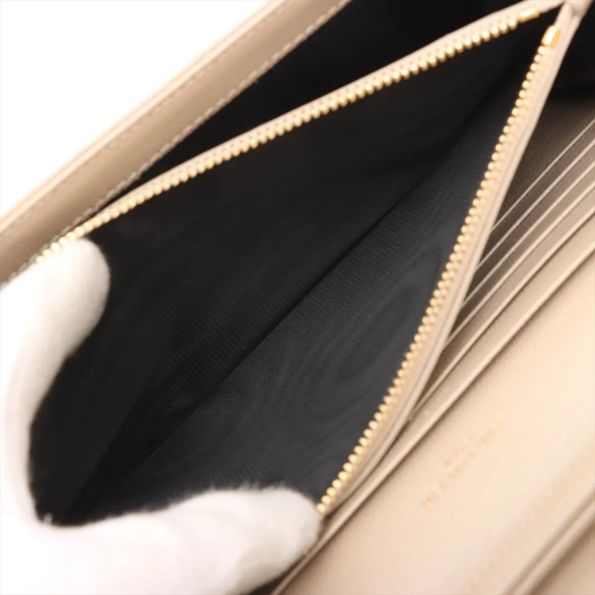 Cassandra Leather Chain Wallet, Beige, 377828 — view 8
