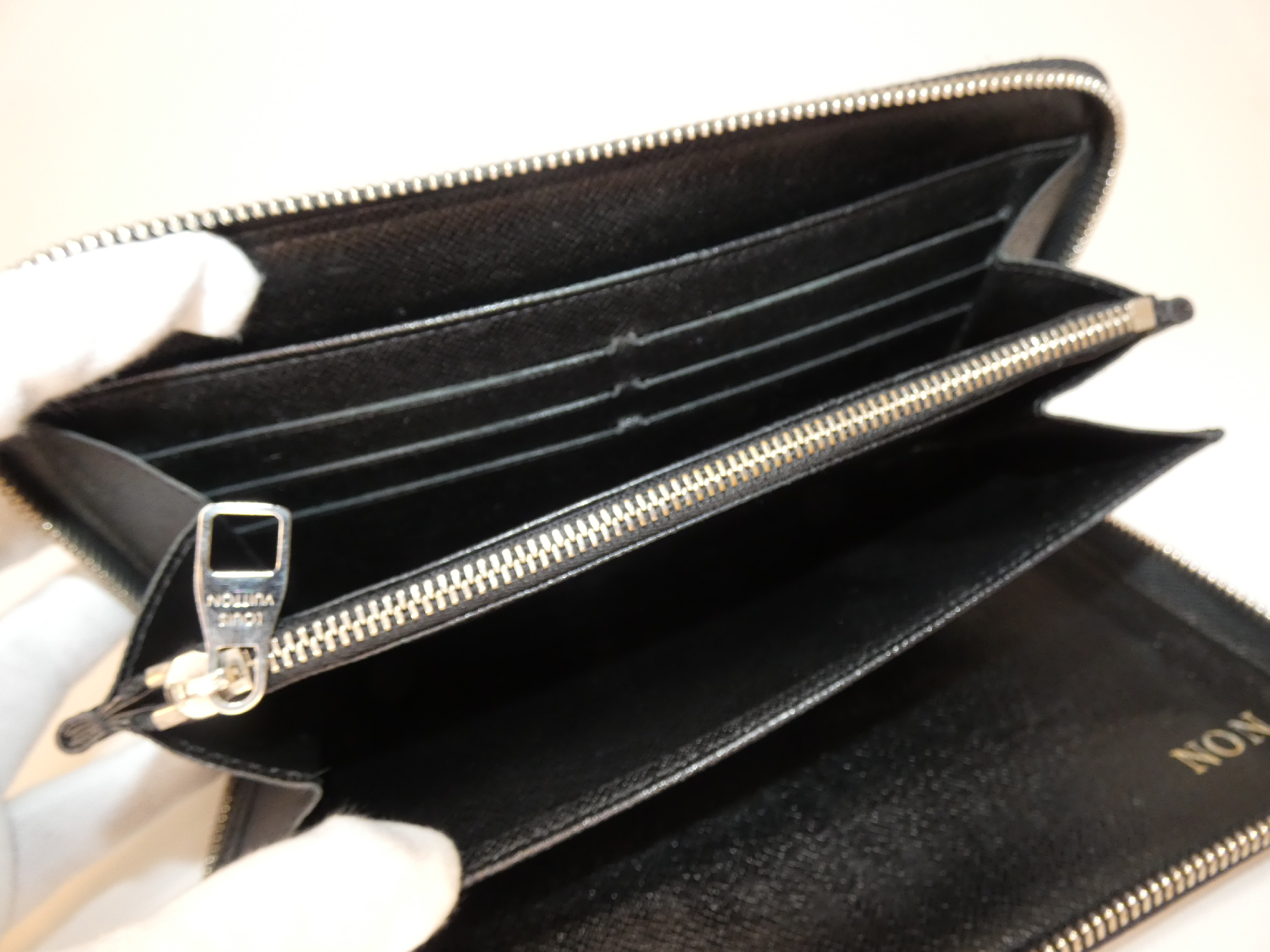 Damier Graphite Organizer Zippy Long Wallet — view 9