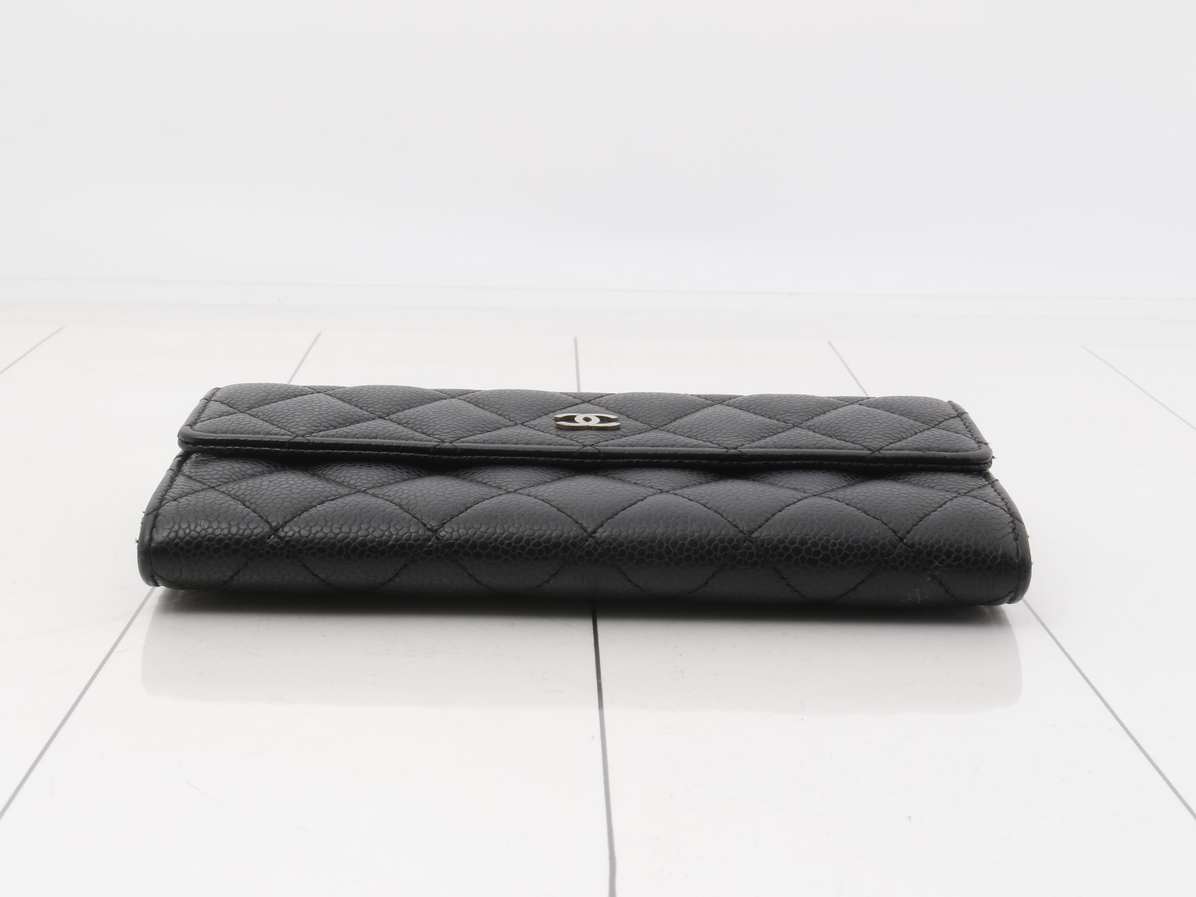 Matelassé (bag) and wallet, caviar leather, Coco mark, black — view 3