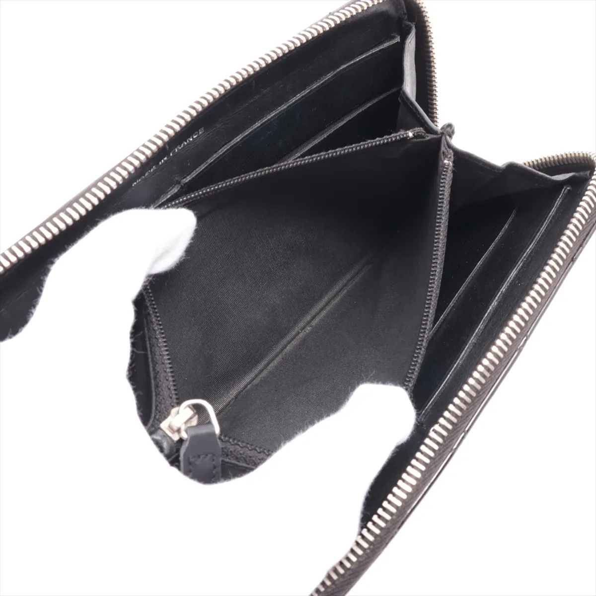 Matelassé Patent Leather Round Zip Wallet, Black, Silver Hardware — view 6