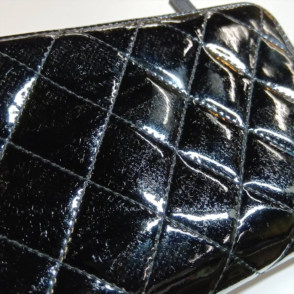 Matelassé Patent Leather Round Zip Wallet, Black, Silver Hardware — view 9