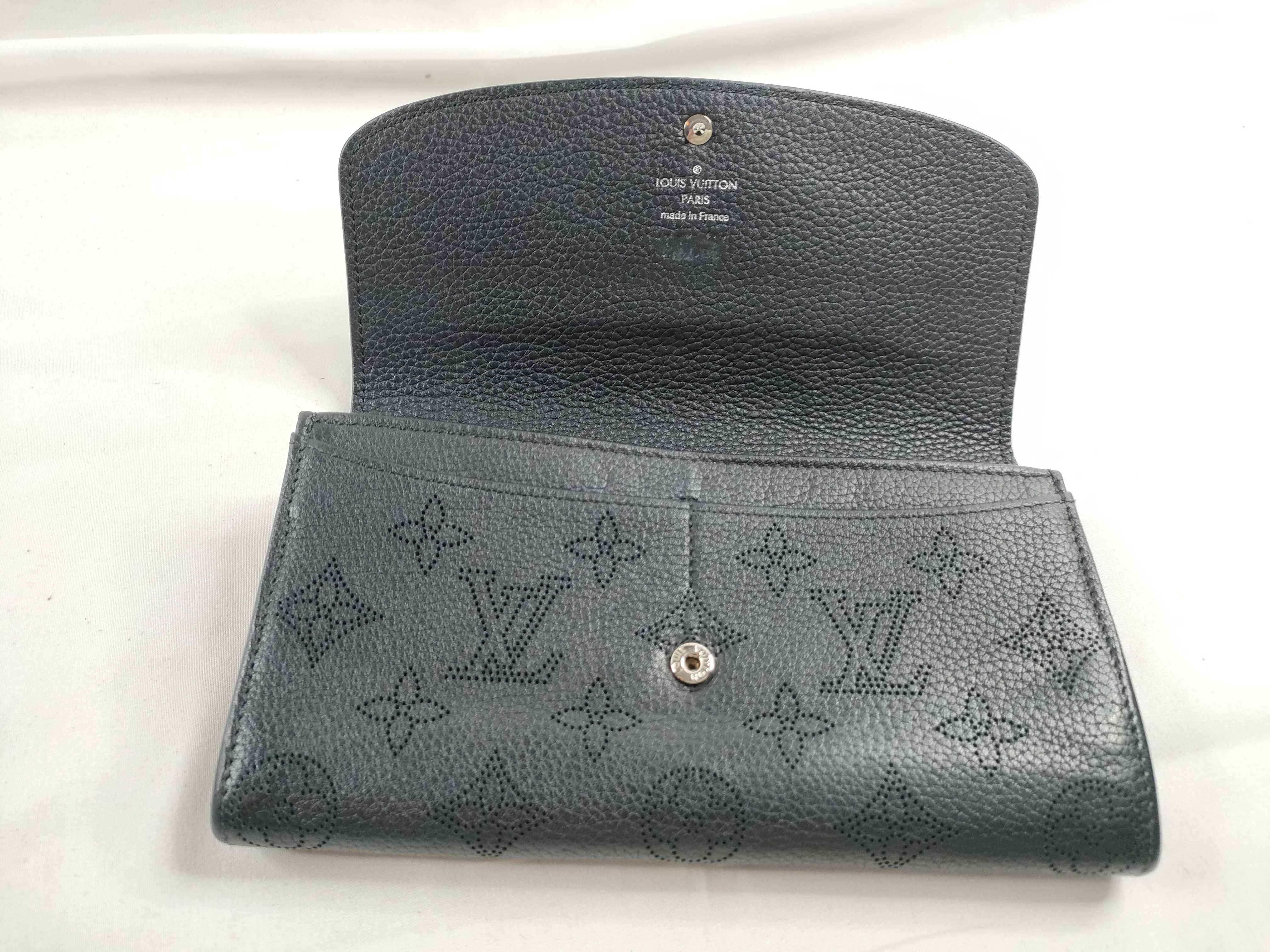Mahina Louis Vuitton Portefeuille Mahina Wallet — view 9