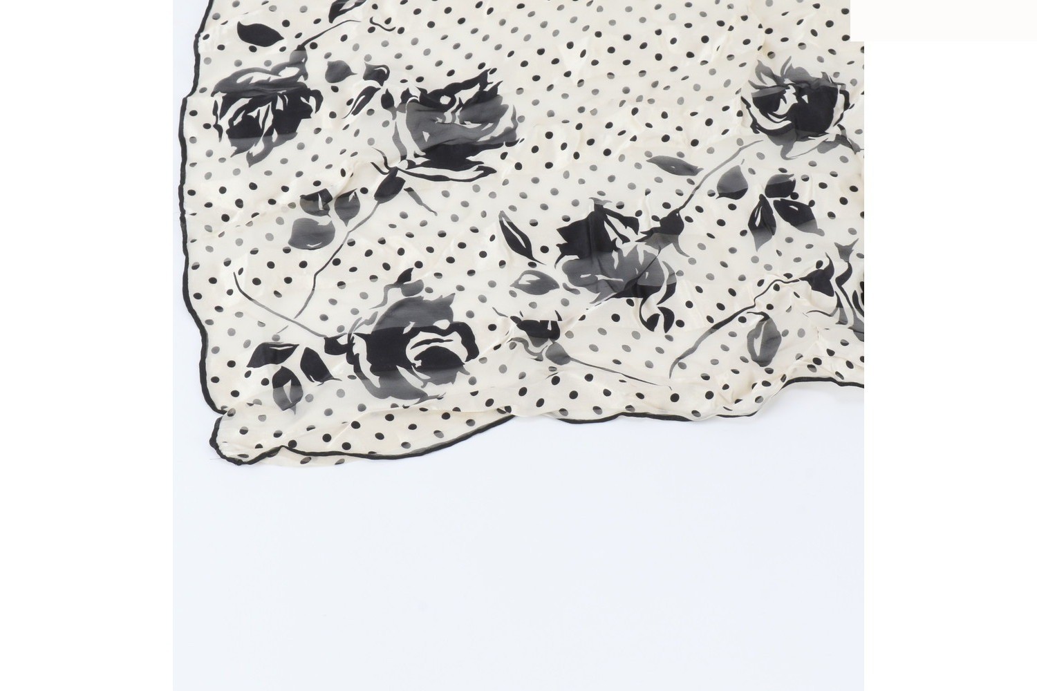 Y-line (accessories) / Scarf — view 4