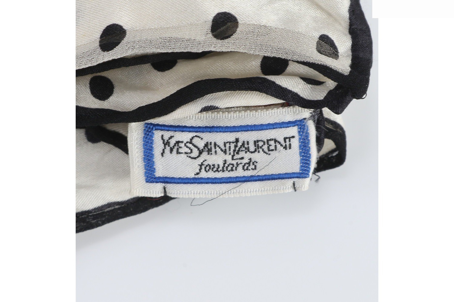Y-line (accessories) / Scarf — view 7