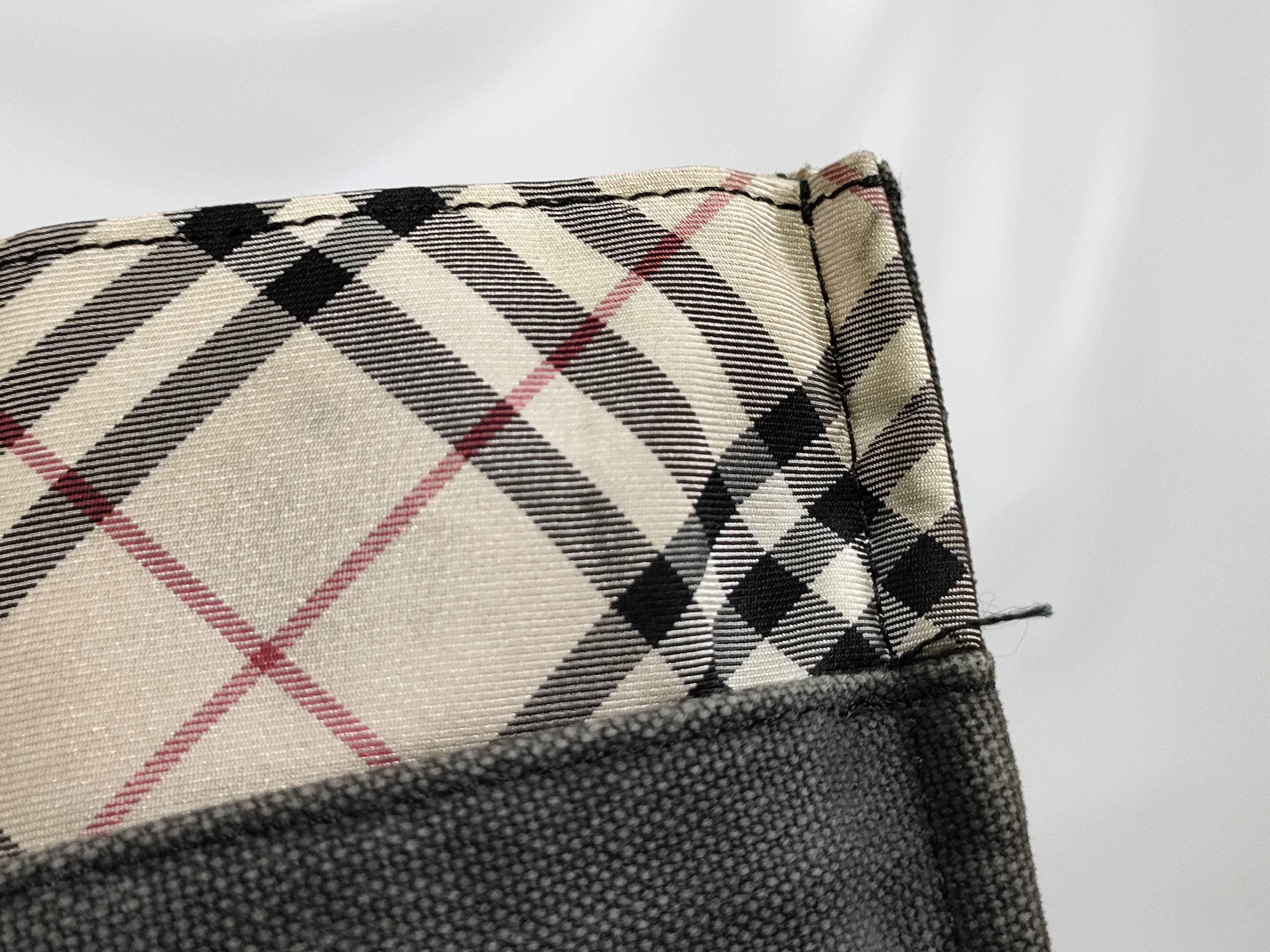 Blue Label Tote Bag (Partially featuring Nova Check pattern) ZAE28-322-09 — view 9