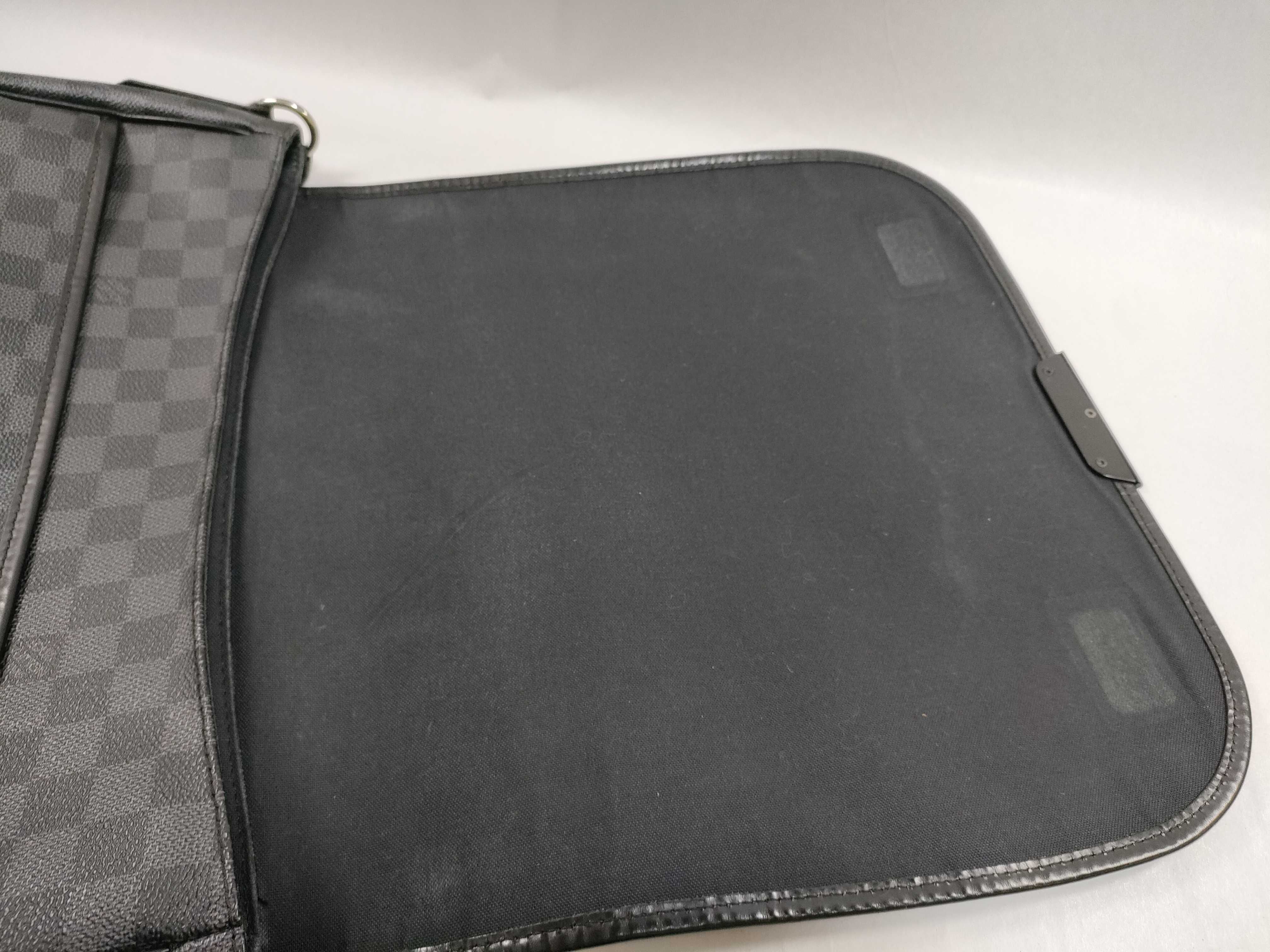 Damier Graphite Daniel Business Bag — view 11