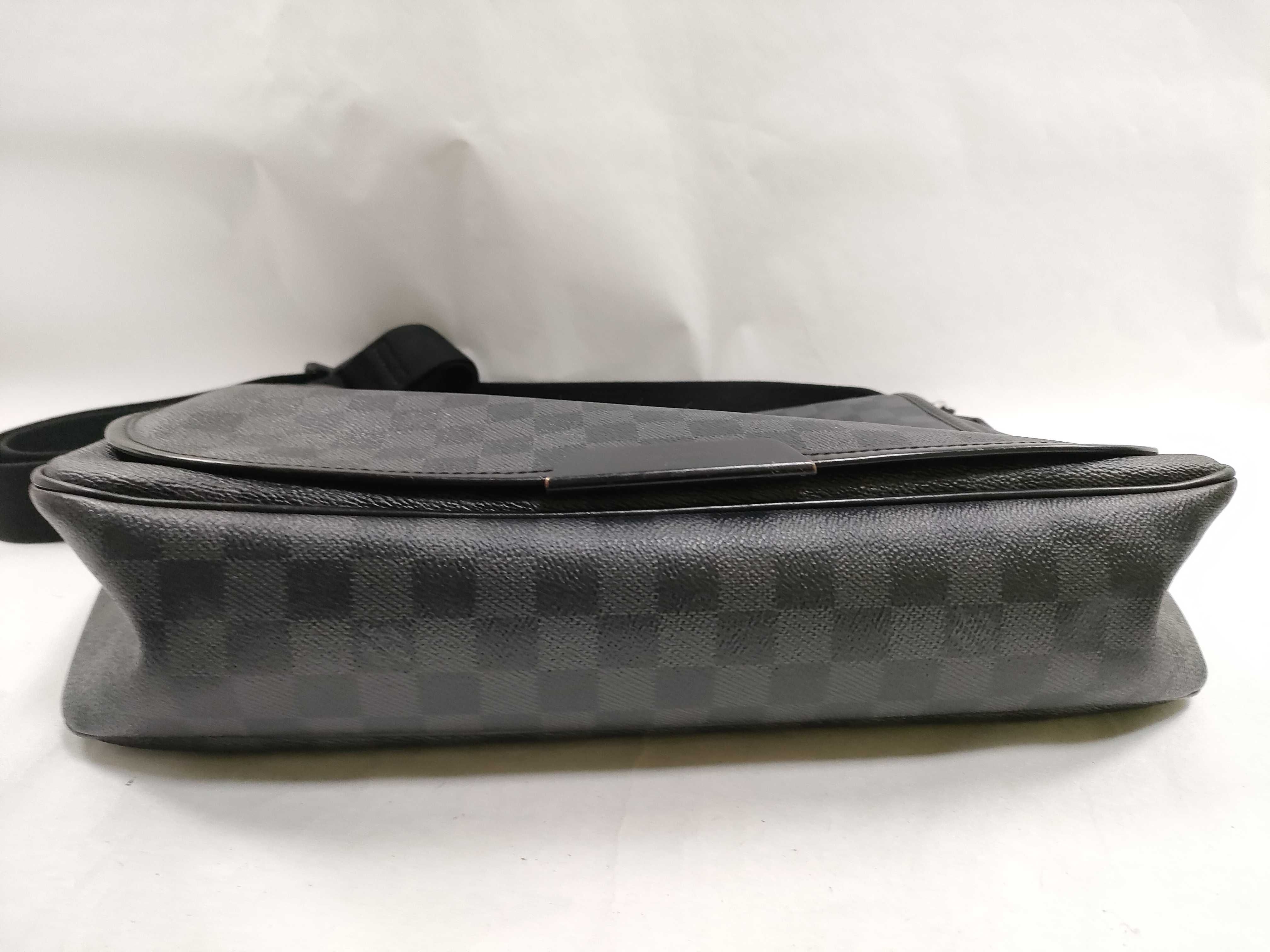 Damier Graphite Daniel Business Bag — view 7