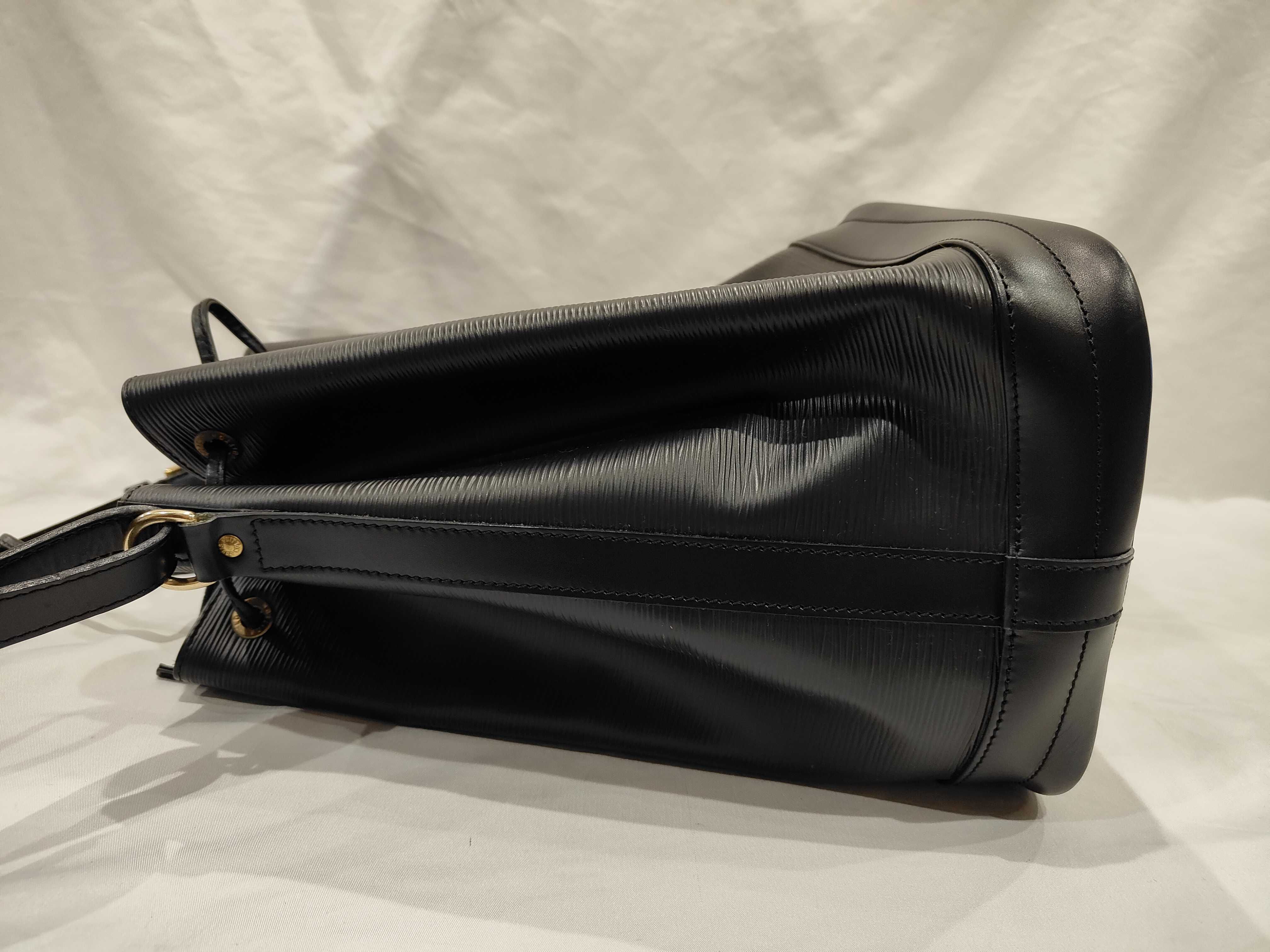 Epi Noe BB Shoulder Bag — view 5