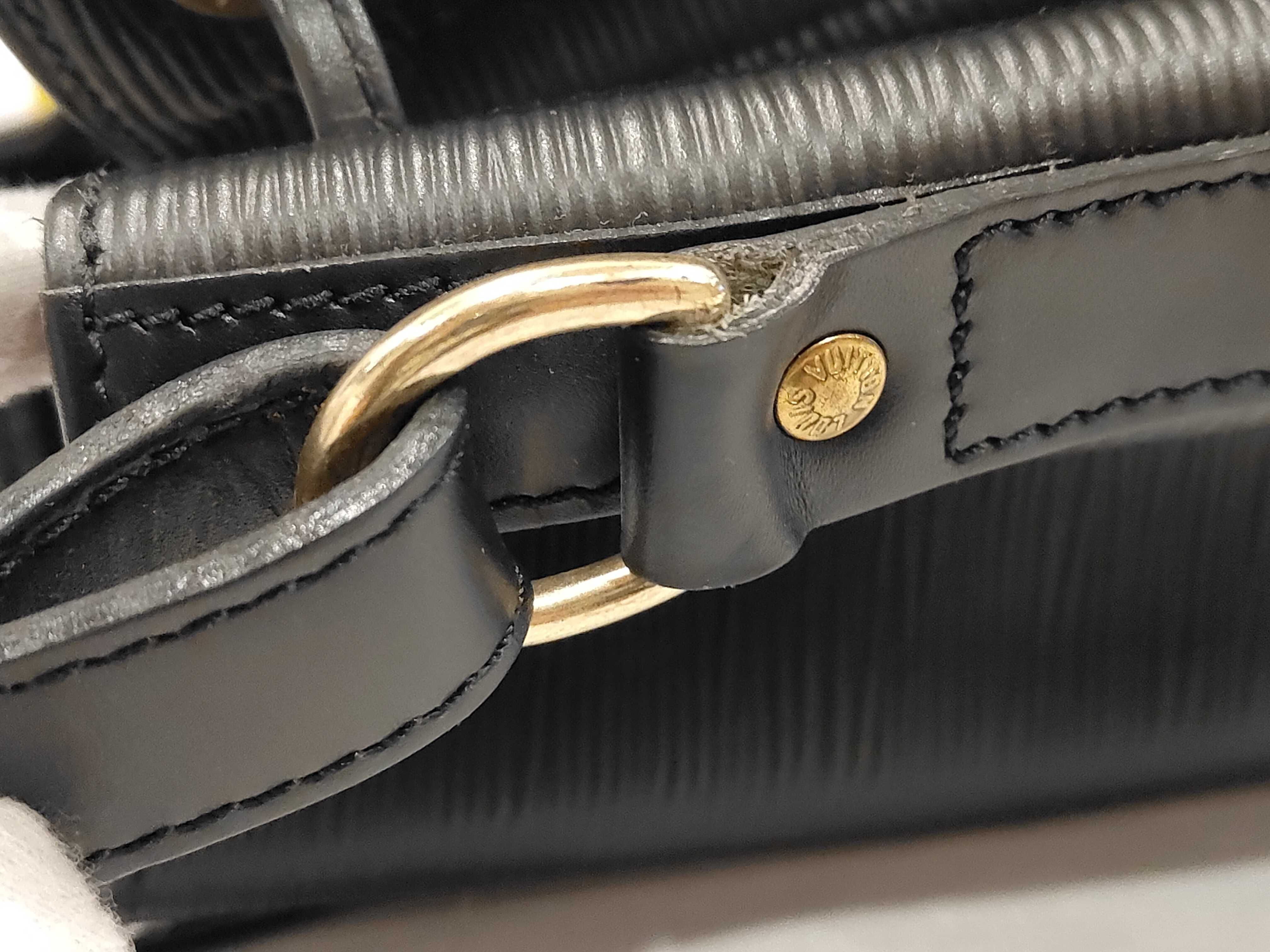 Epi Noe BB Shoulder Bag — view 8