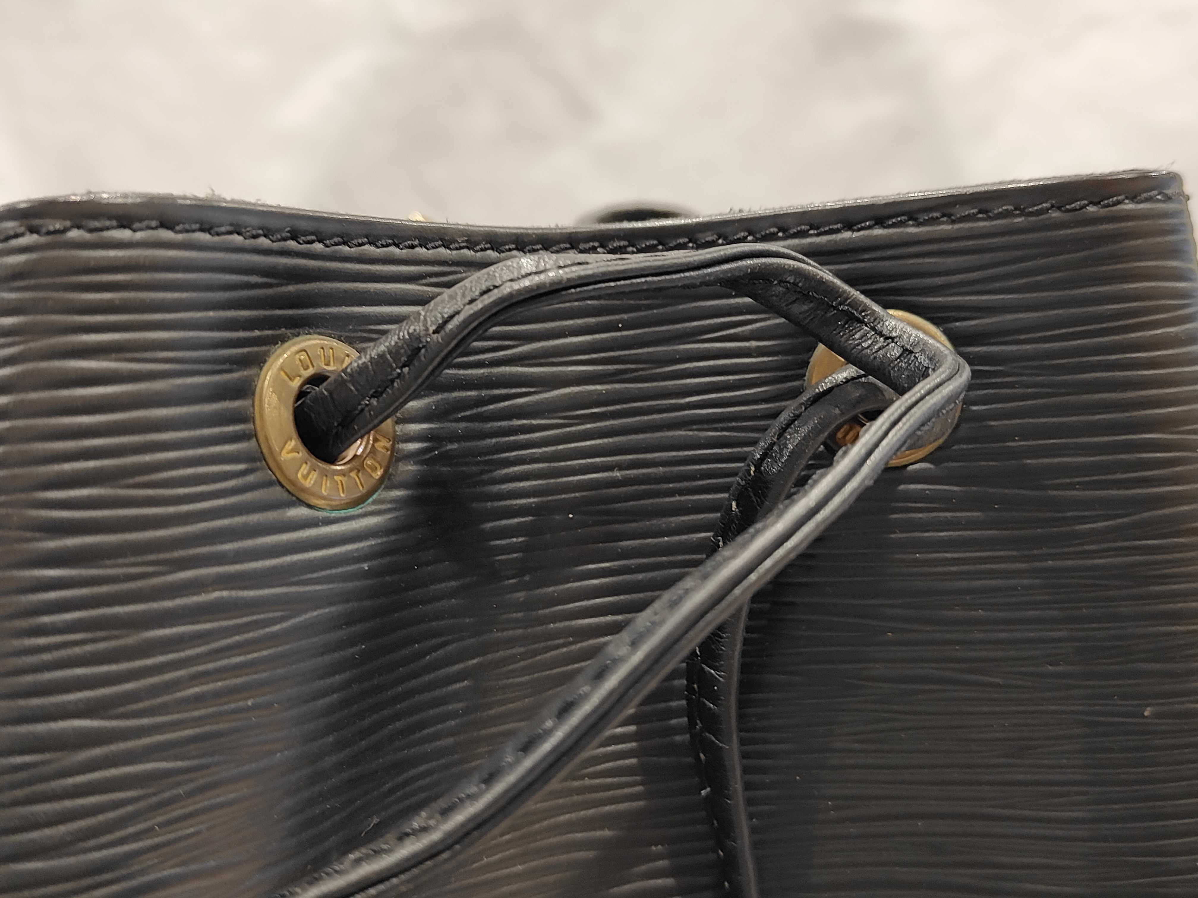 Epi Noe BB Shoulder Bag — view 10