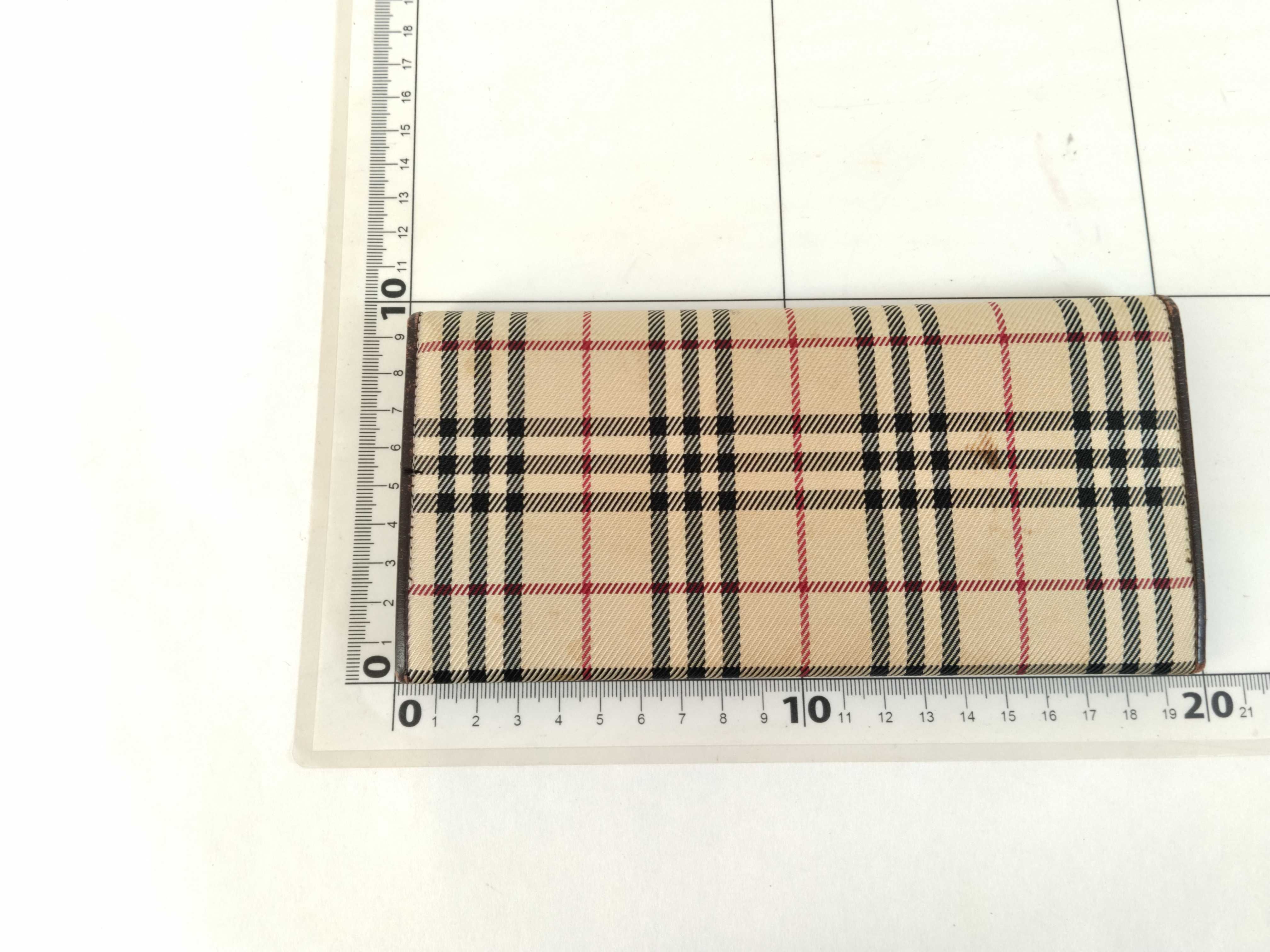 wallet Title: Surprise Wallet — view 2