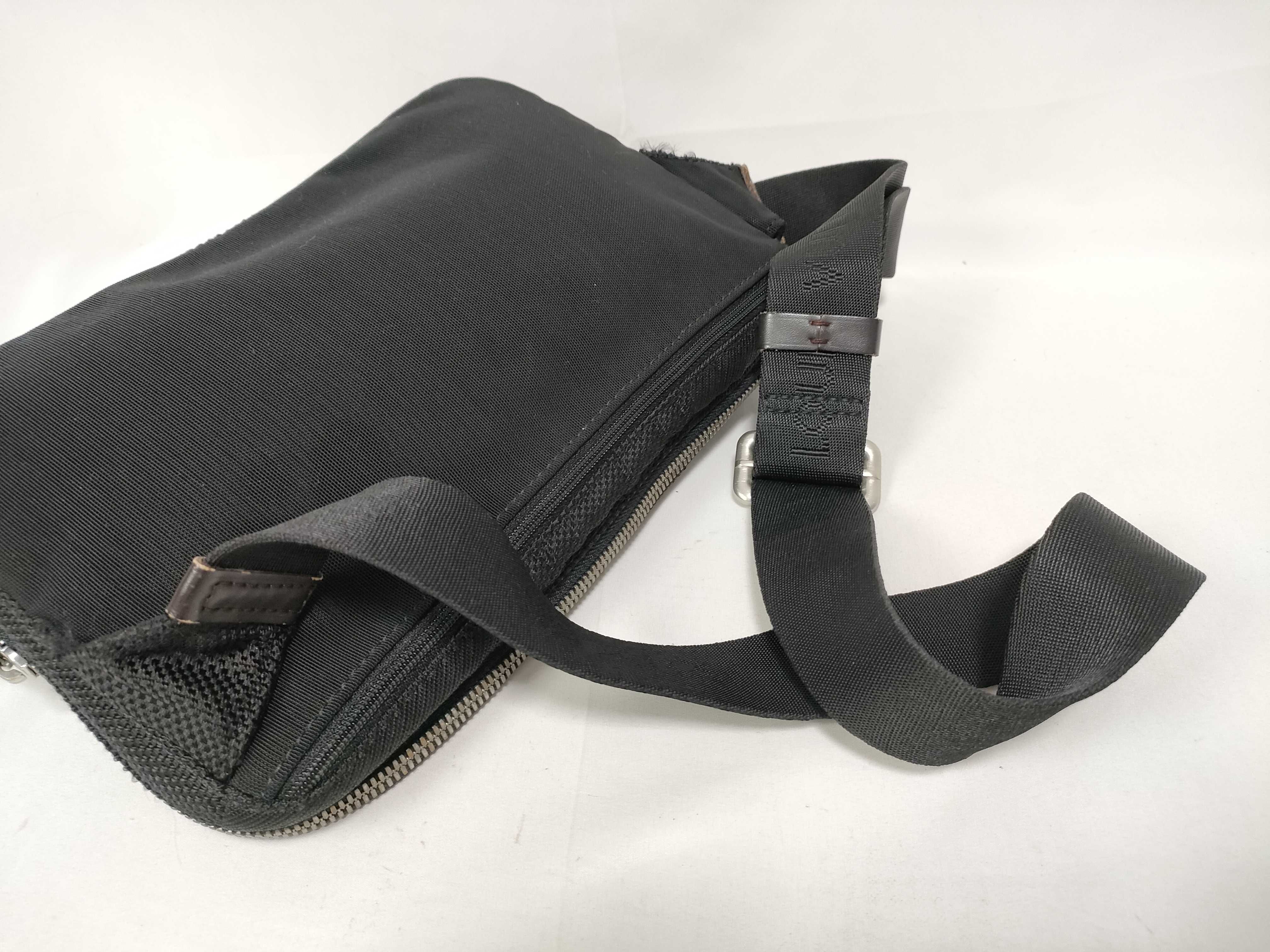 Damier Geant Louis Vuitton M93021 Arche AR0075 Body Bag Waist Bag Damier Geant Black Waist Bag — view 11