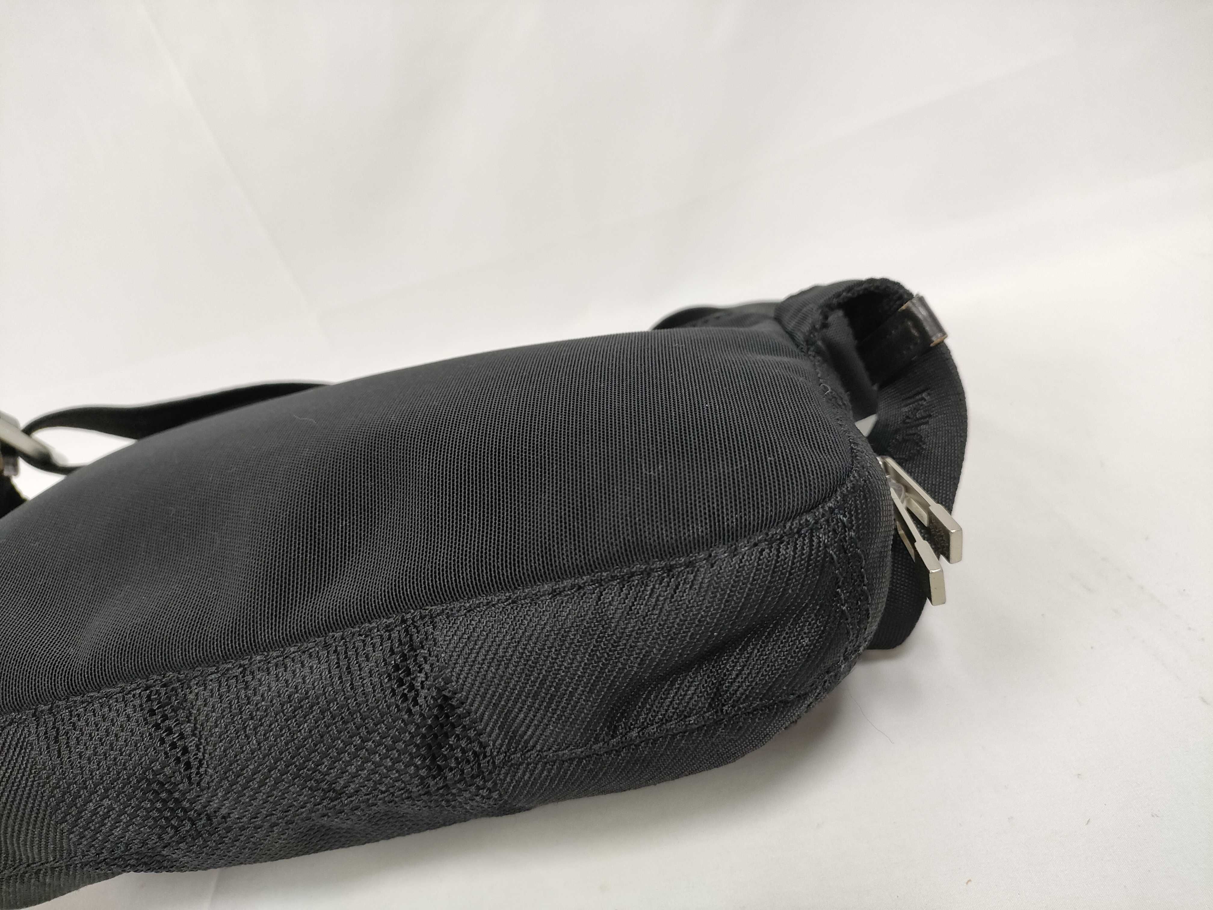 Damier Geant Louis Vuitton M93021 Arche AR0075 Body Bag Waist Bag Damier Geant Black Waist Bag — view 4