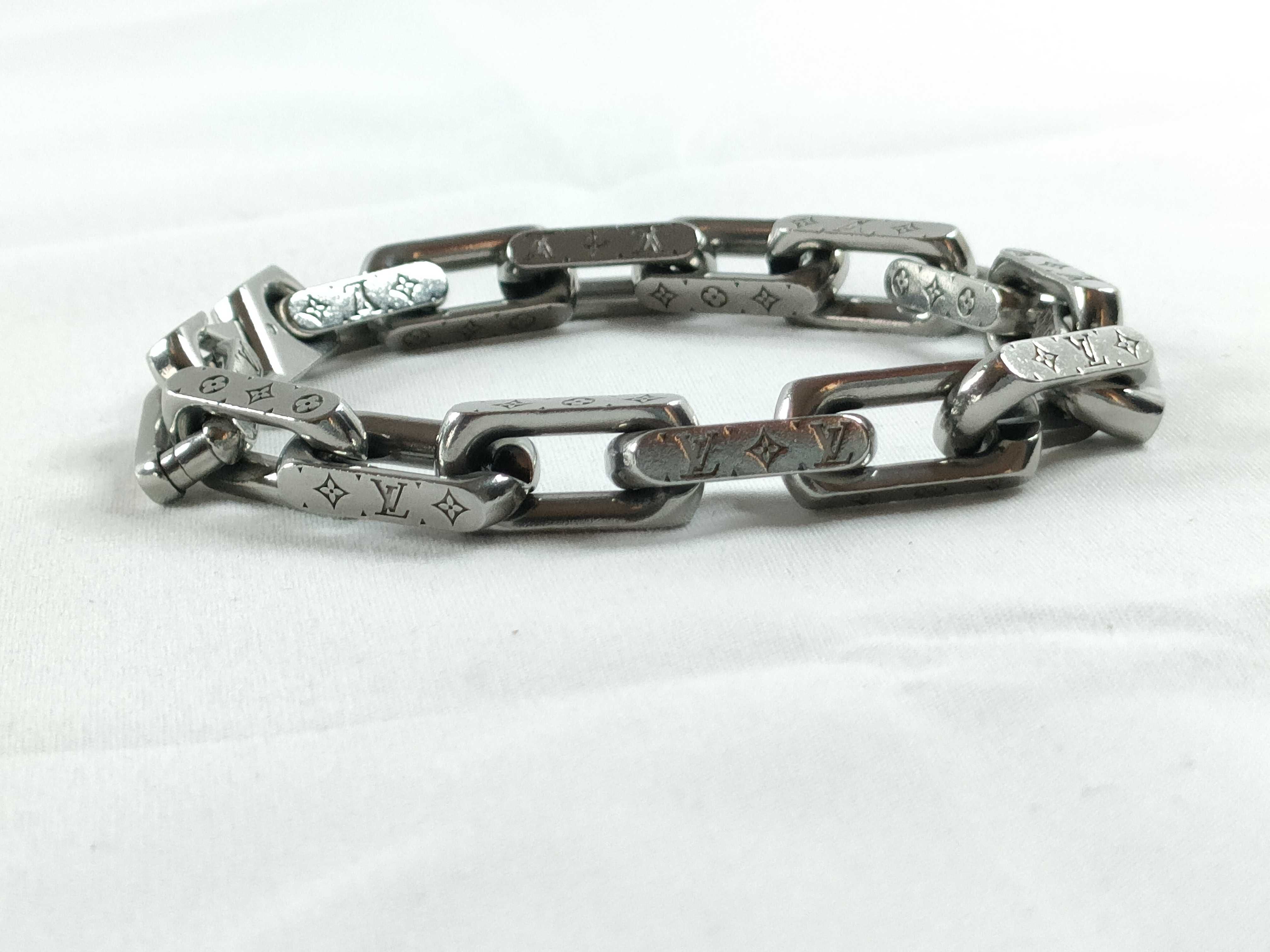 Monogram Chain Silver Bracelet (Bracelet/Bangle) — view 4