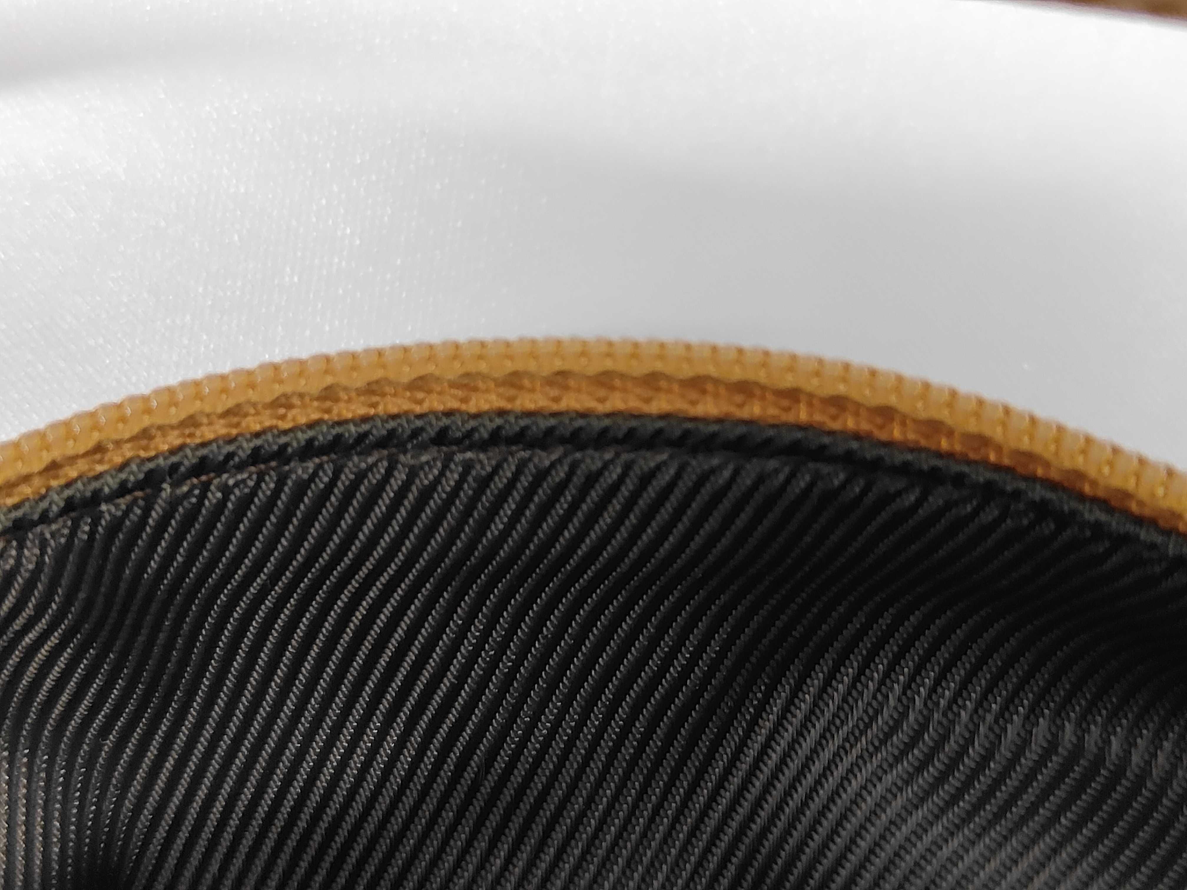 GG Canvas Handbag — view 11