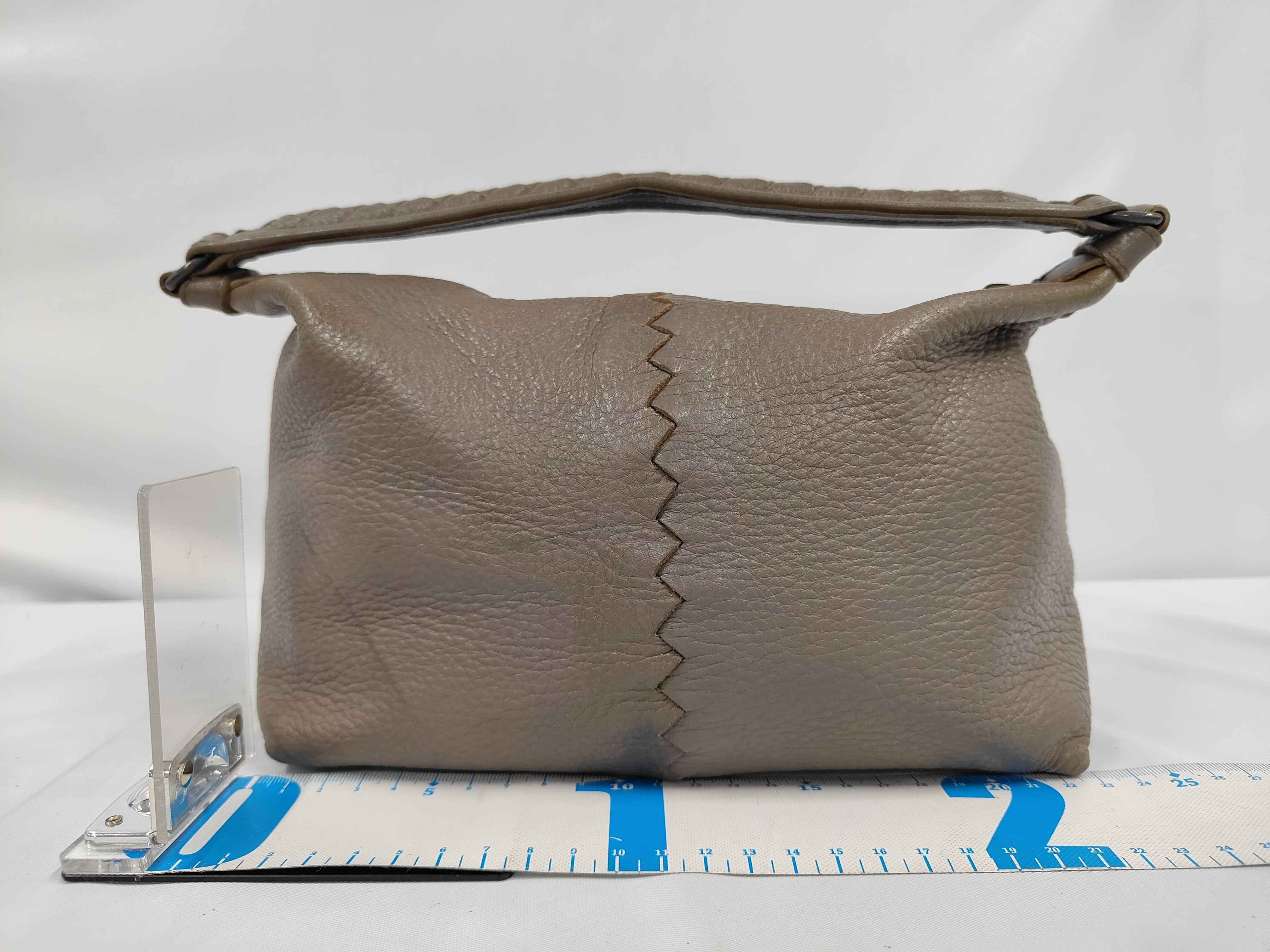 handbag — view 2