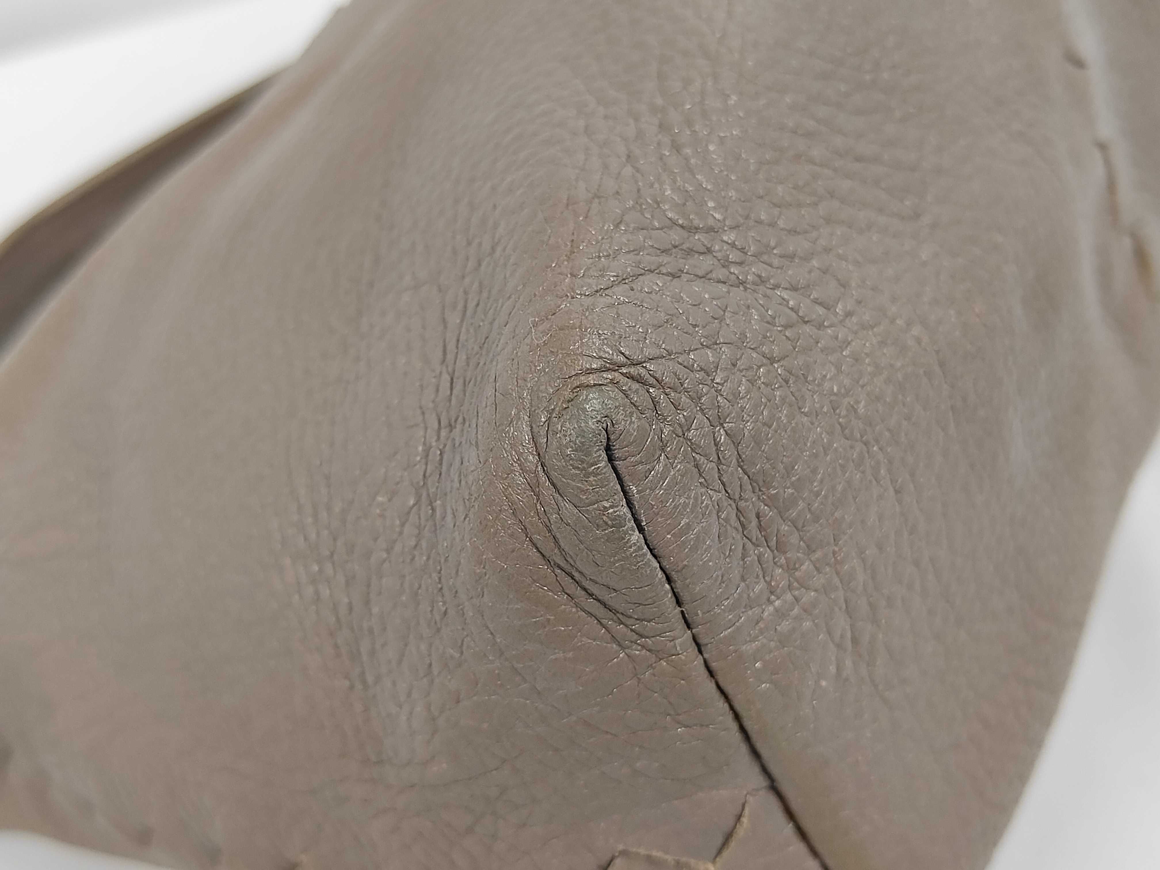 handbag — view 4