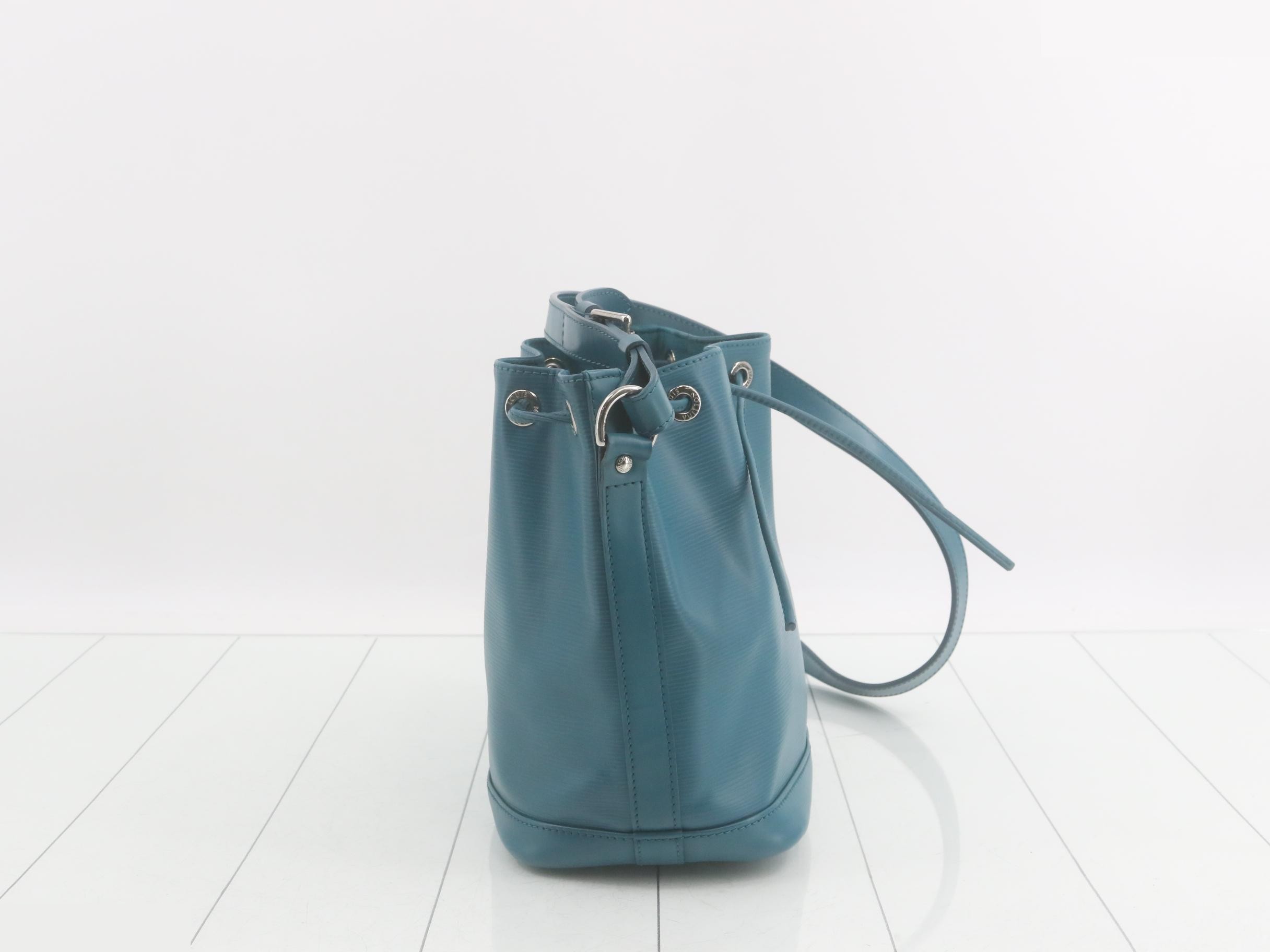 Epi Noe BB Cyan Shoulder Bag — view 4