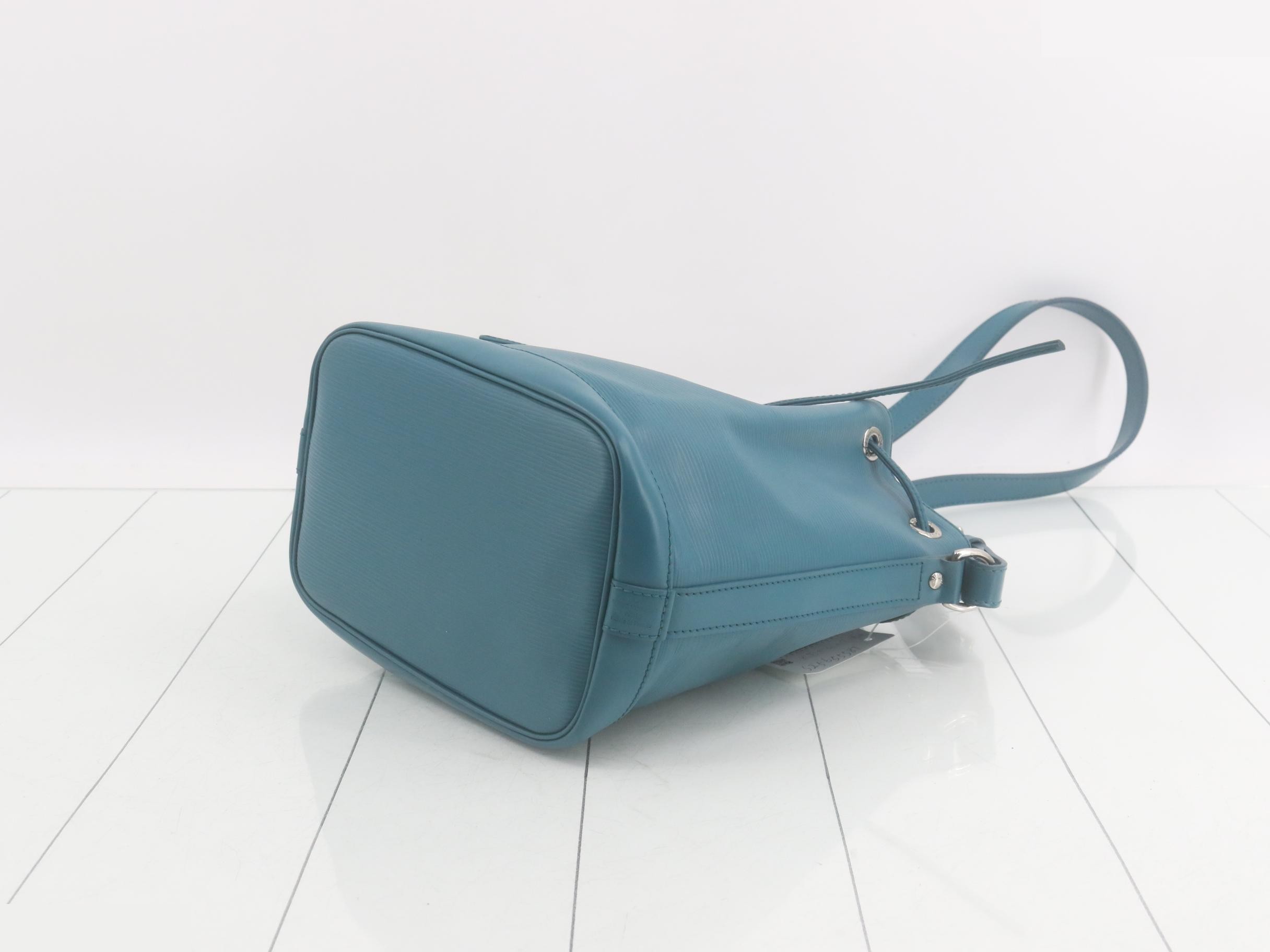 Epi Noe BB Cyan Shoulder Bag — view 6