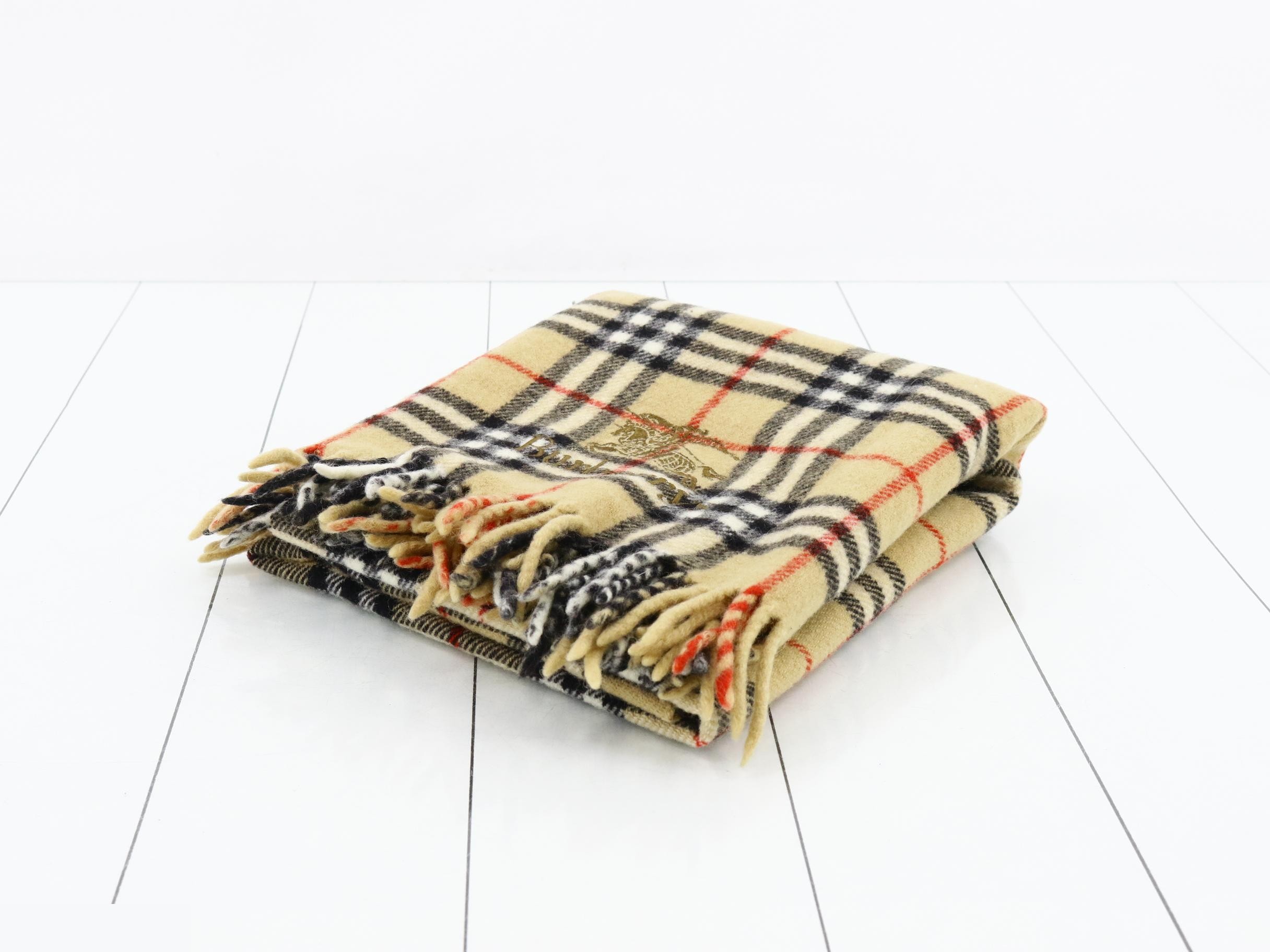 Nova Check lap blanket/shawl, beige