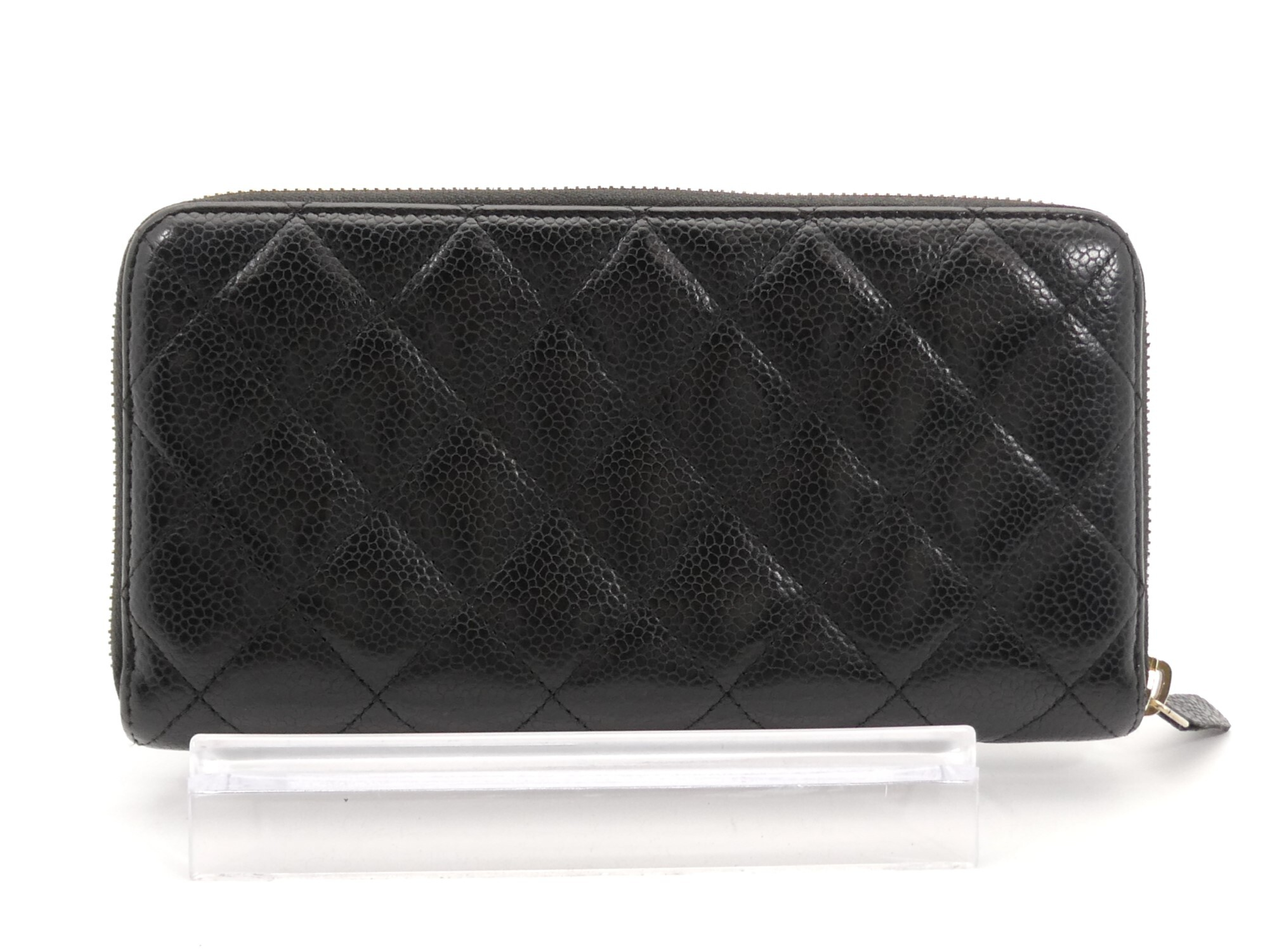 Matelassé Coco Mark Caviar Skin Round Zip Wallet — view 2