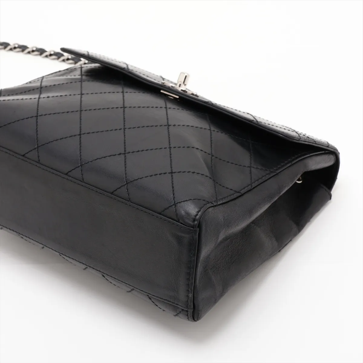 Matelassé Lambskin Single Flap Single Chain Bag, Black with Silver Hardware, 6072385, Series 6 — view 3