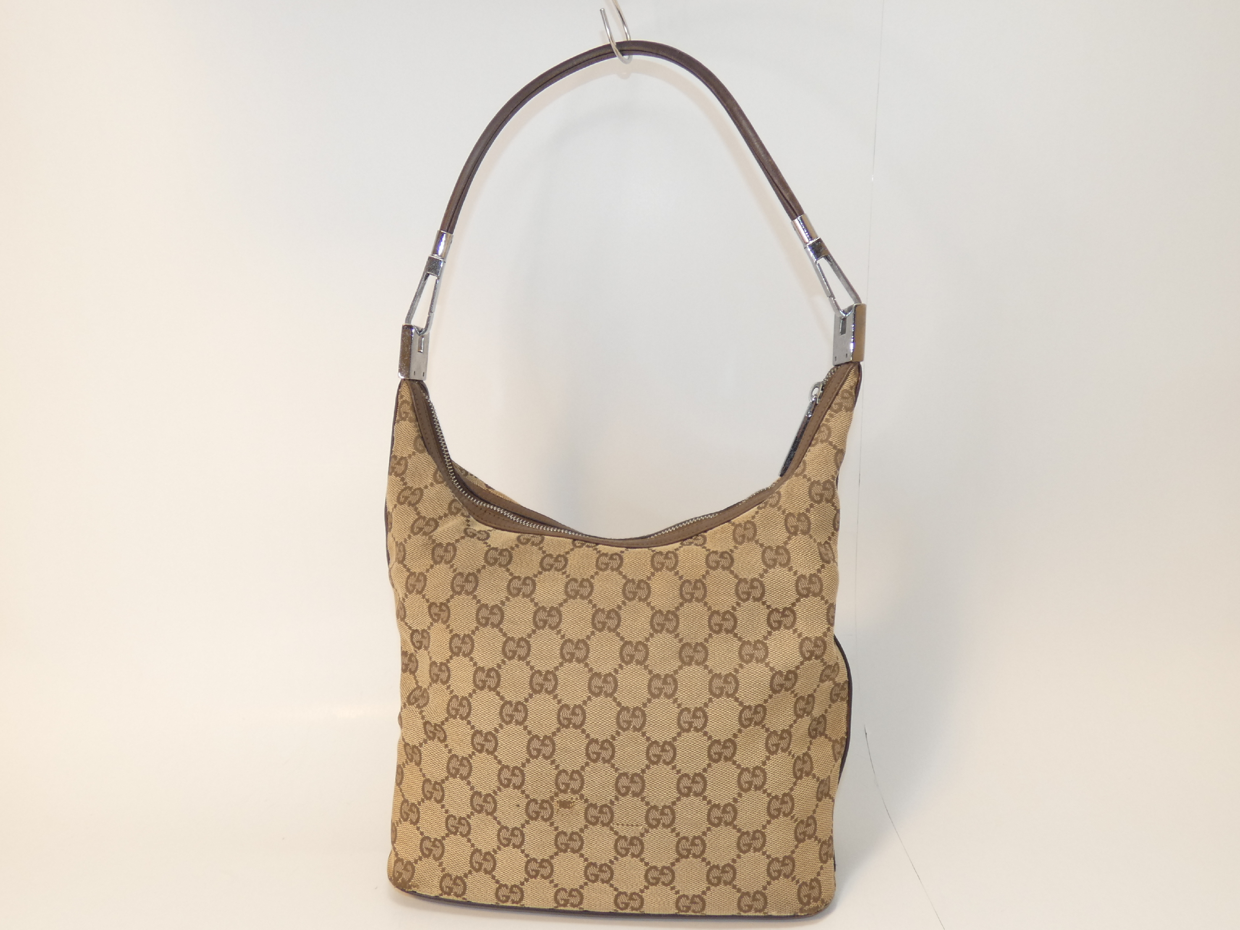 GG Canvas One-Handle One-Shoulder Bag