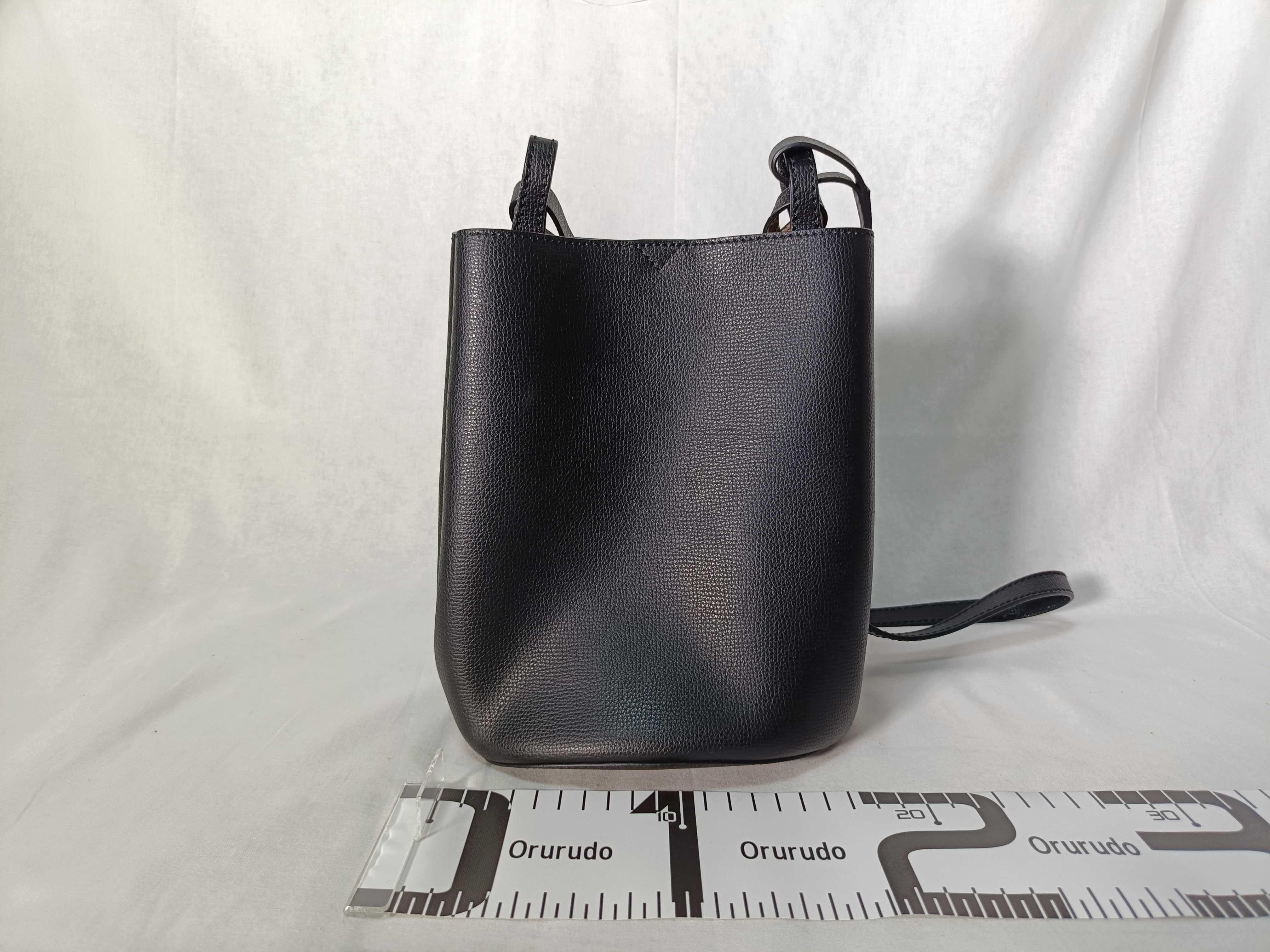Bucket Tote Nova Check Shoulder Bag — view 2