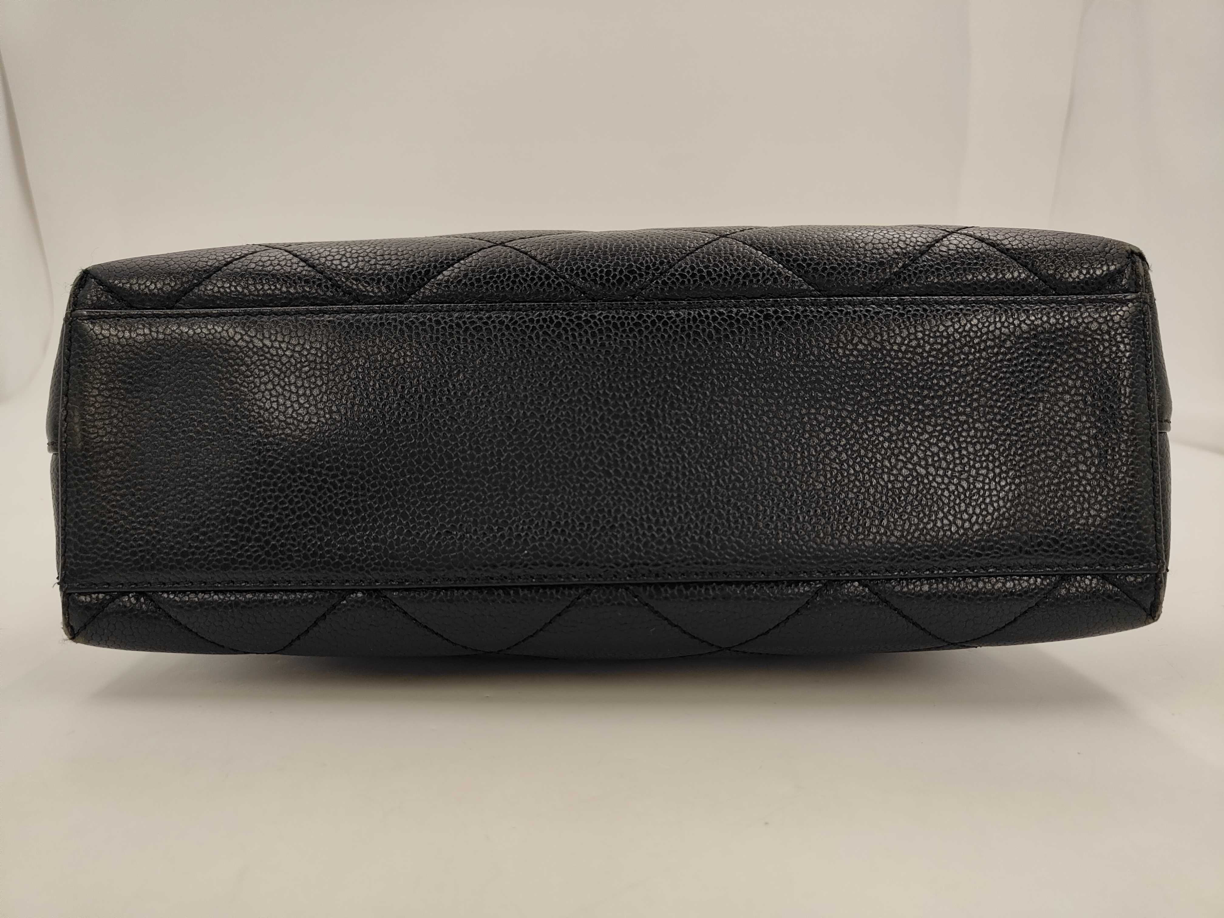 Caviar Skin Shoulder Bag, Series 6, Shoulder Bag — view 3