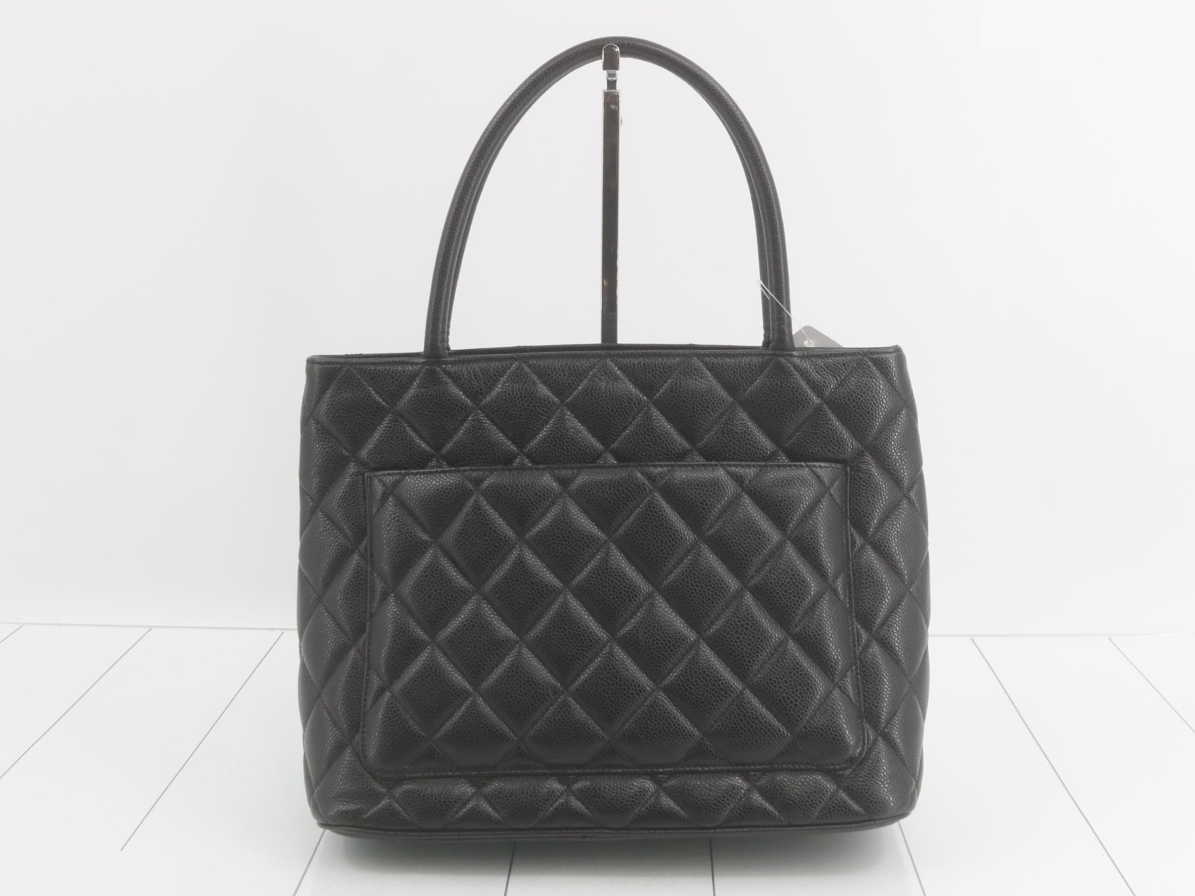 Matelassé Reissue Tote Bag, Caviar Leather — view 2