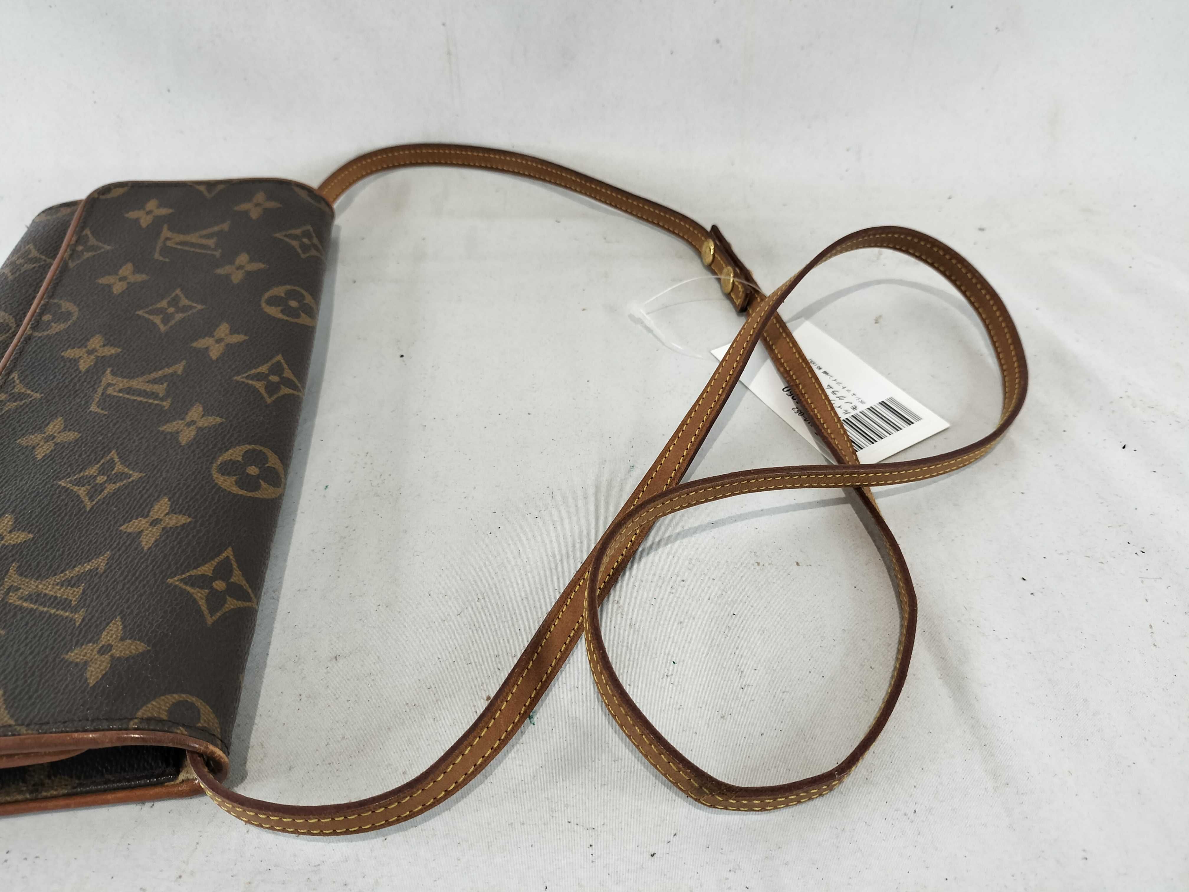 Monogram Pochette Twin GM M51852 Shoulder Bag — view 3