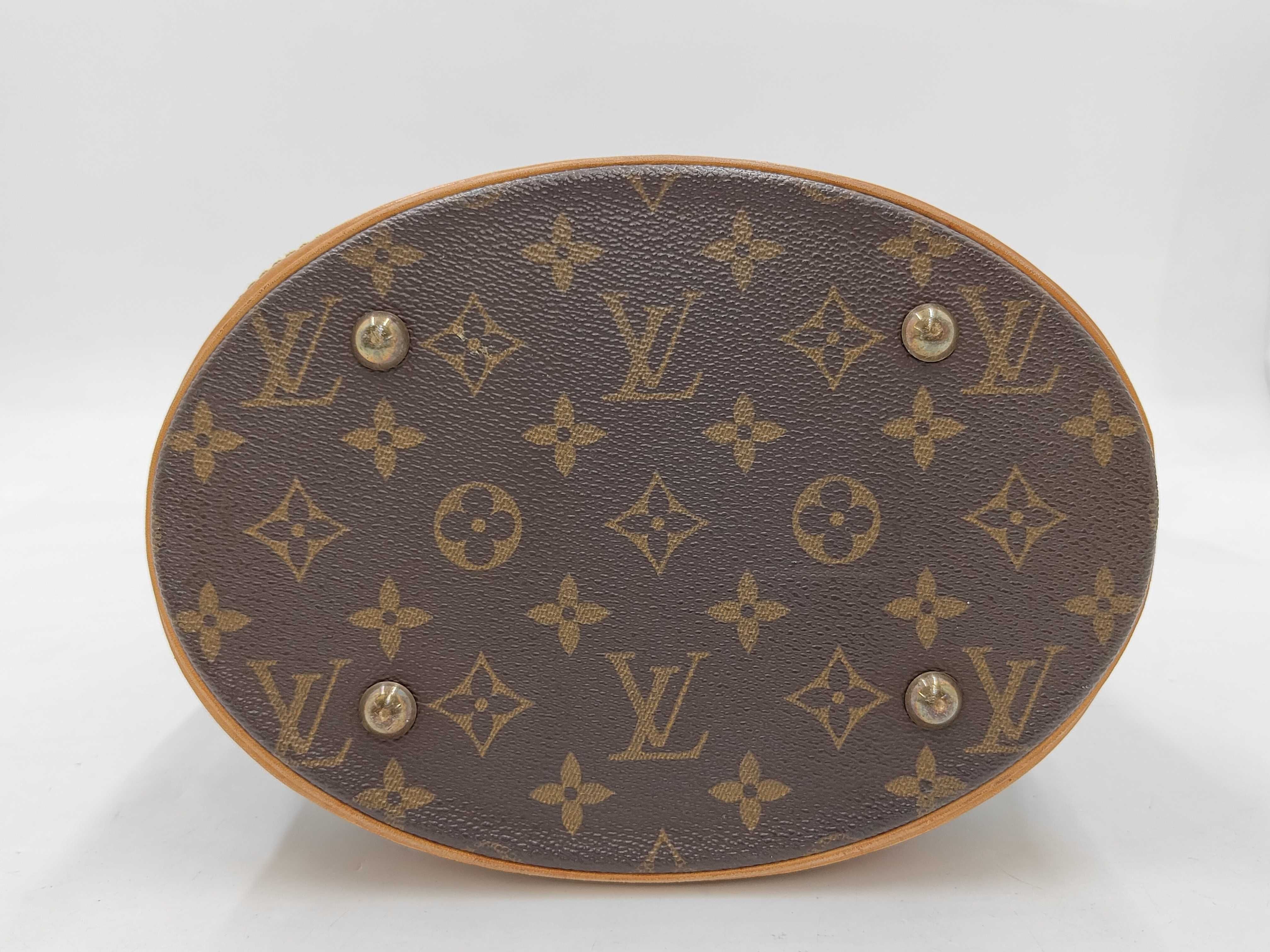 Monogram Bucket PM FL0091 Shoulder Bag — view 5