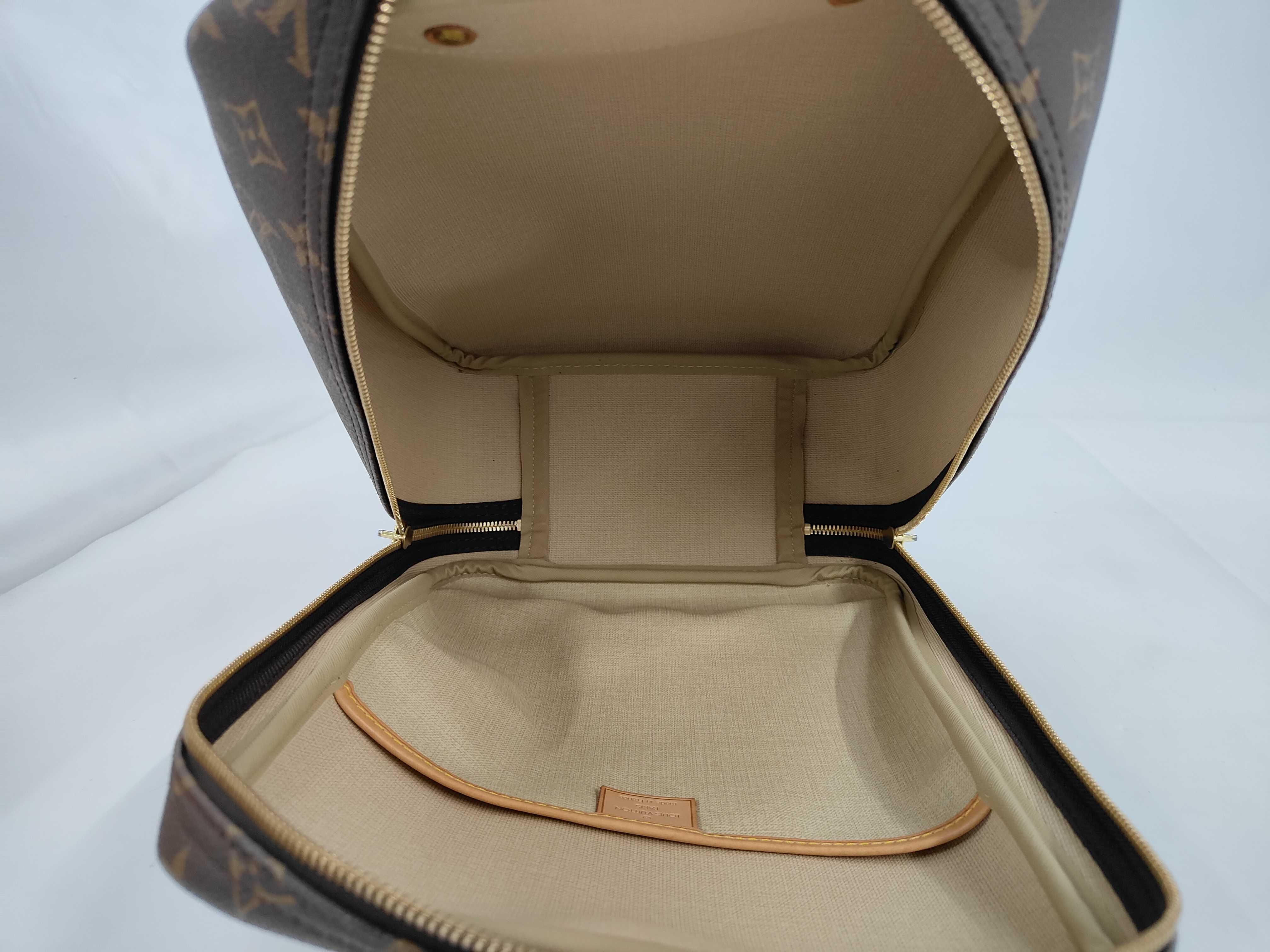 Monogram Louis Vuitton M41450 Excursion Shoe Case Shoe Bag Handbag Monogram Brown Handbag — view 8