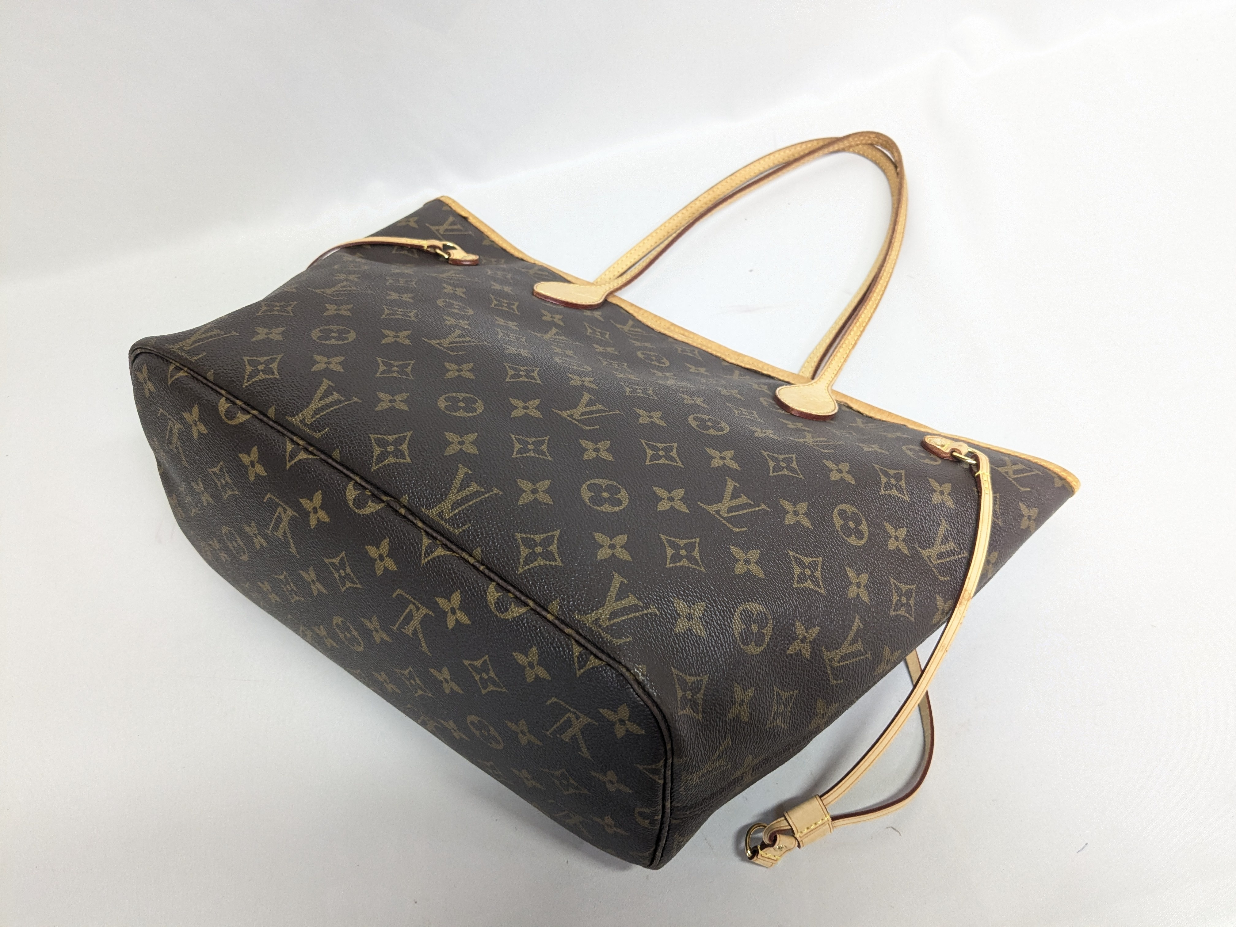 LV Monogram Neverfull MM Tote Bag — view 5