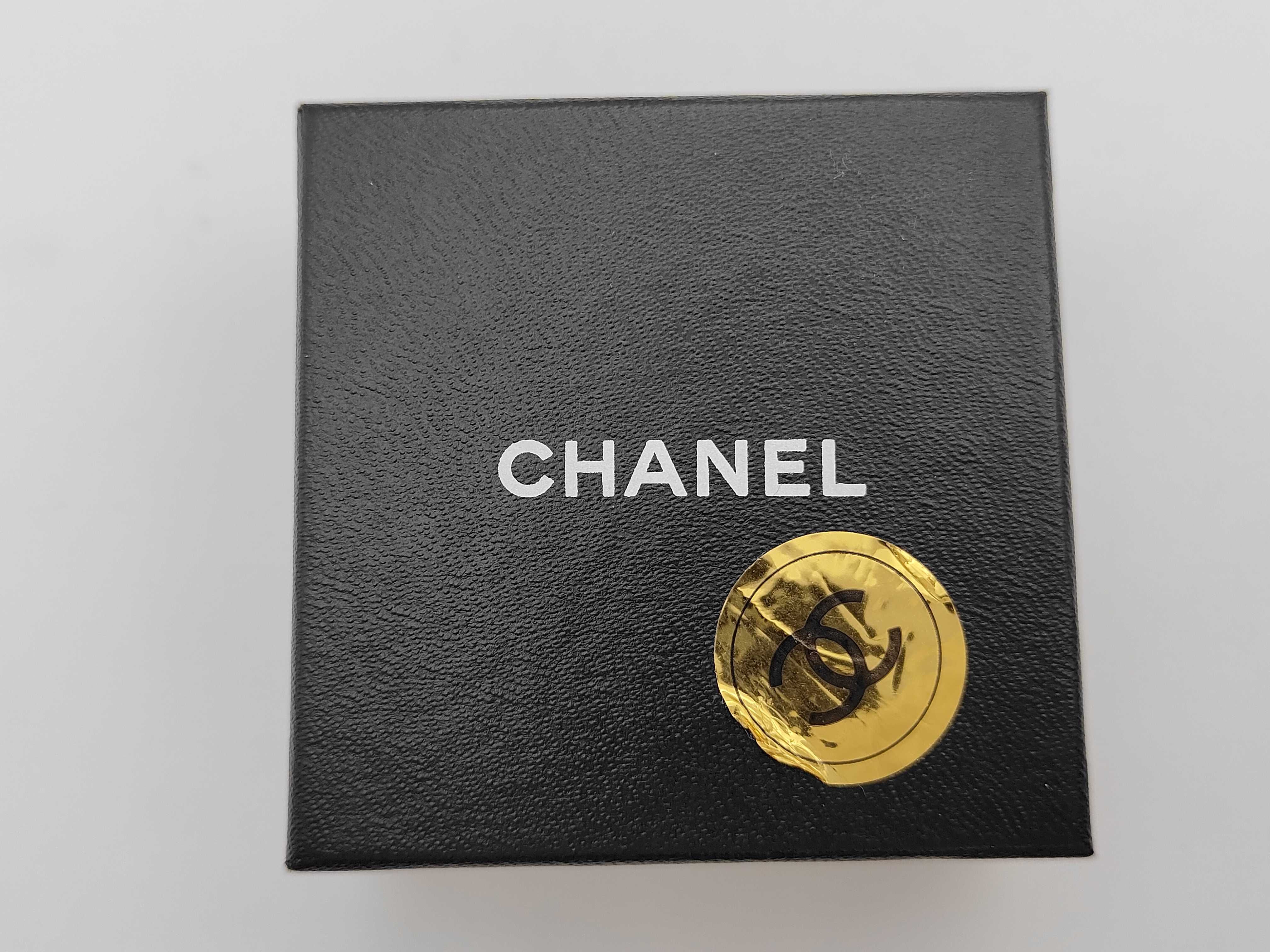 earrings, size 94 A. — view 6