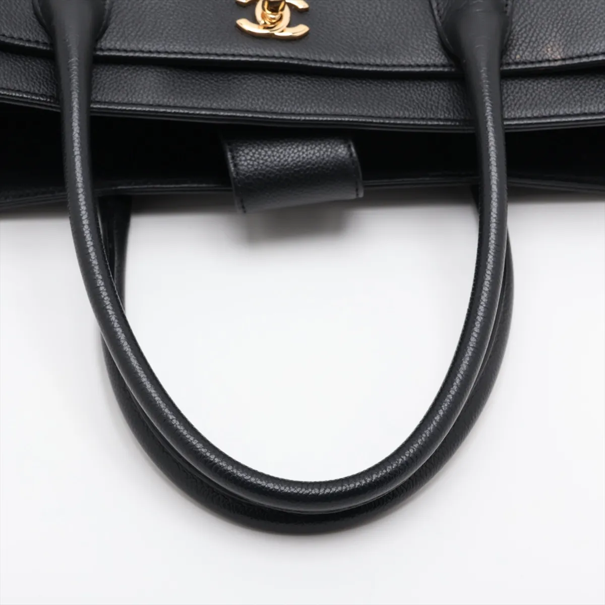 [Individually packaged] Chanel Executive Leather 2-Way Tote Bag, Black with Gold Hardware, 18028897, Serial Number 18 — view 5