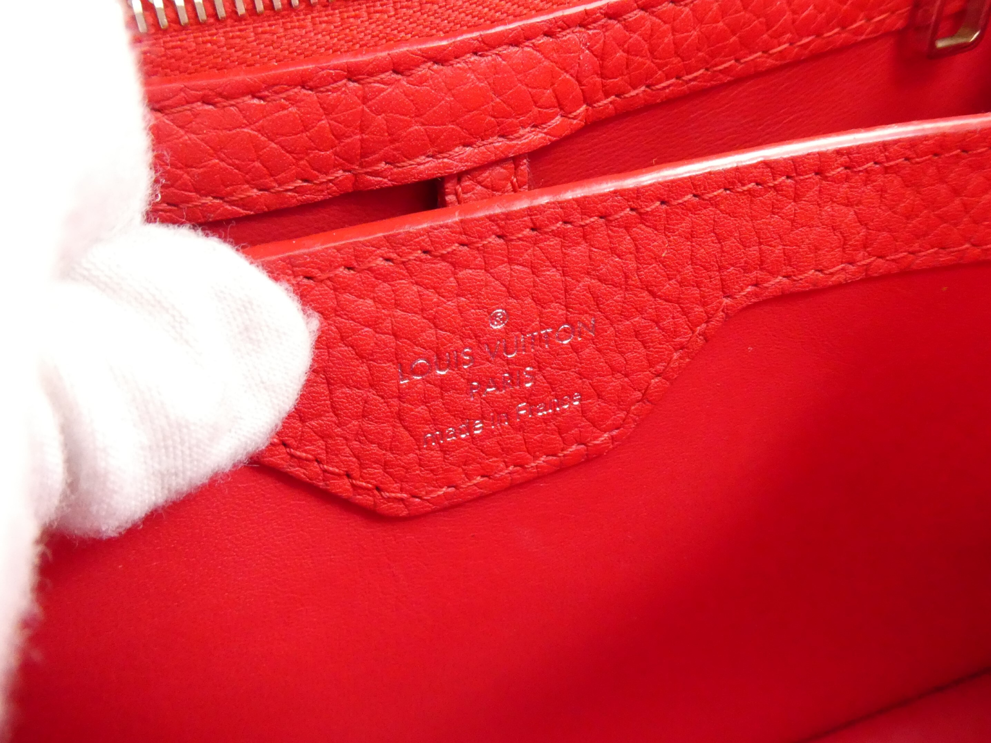 Capucines BB Taurillon Leather Handbag — view 8
