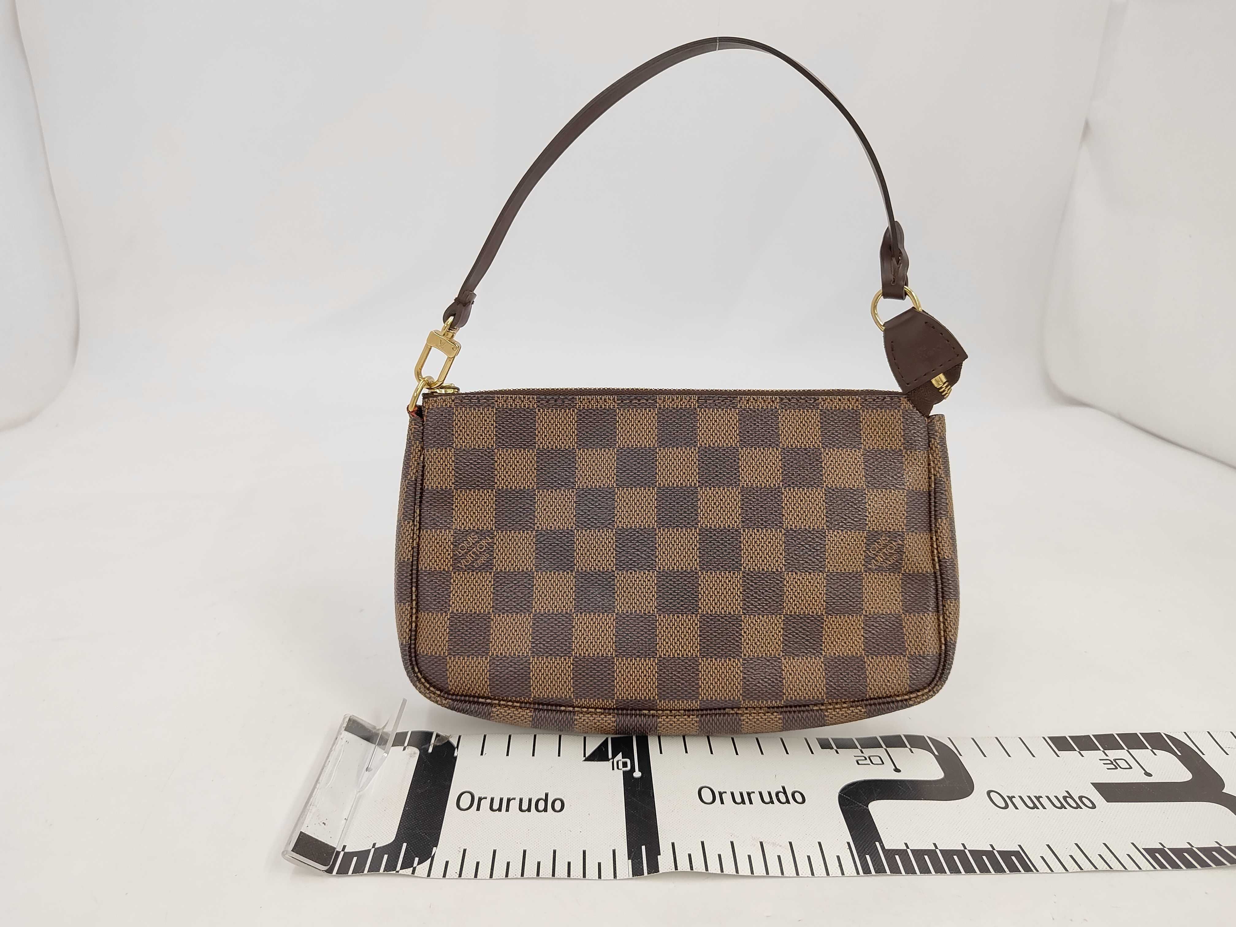 Damier Pochette Accessoires Shoulder Bag — view 2